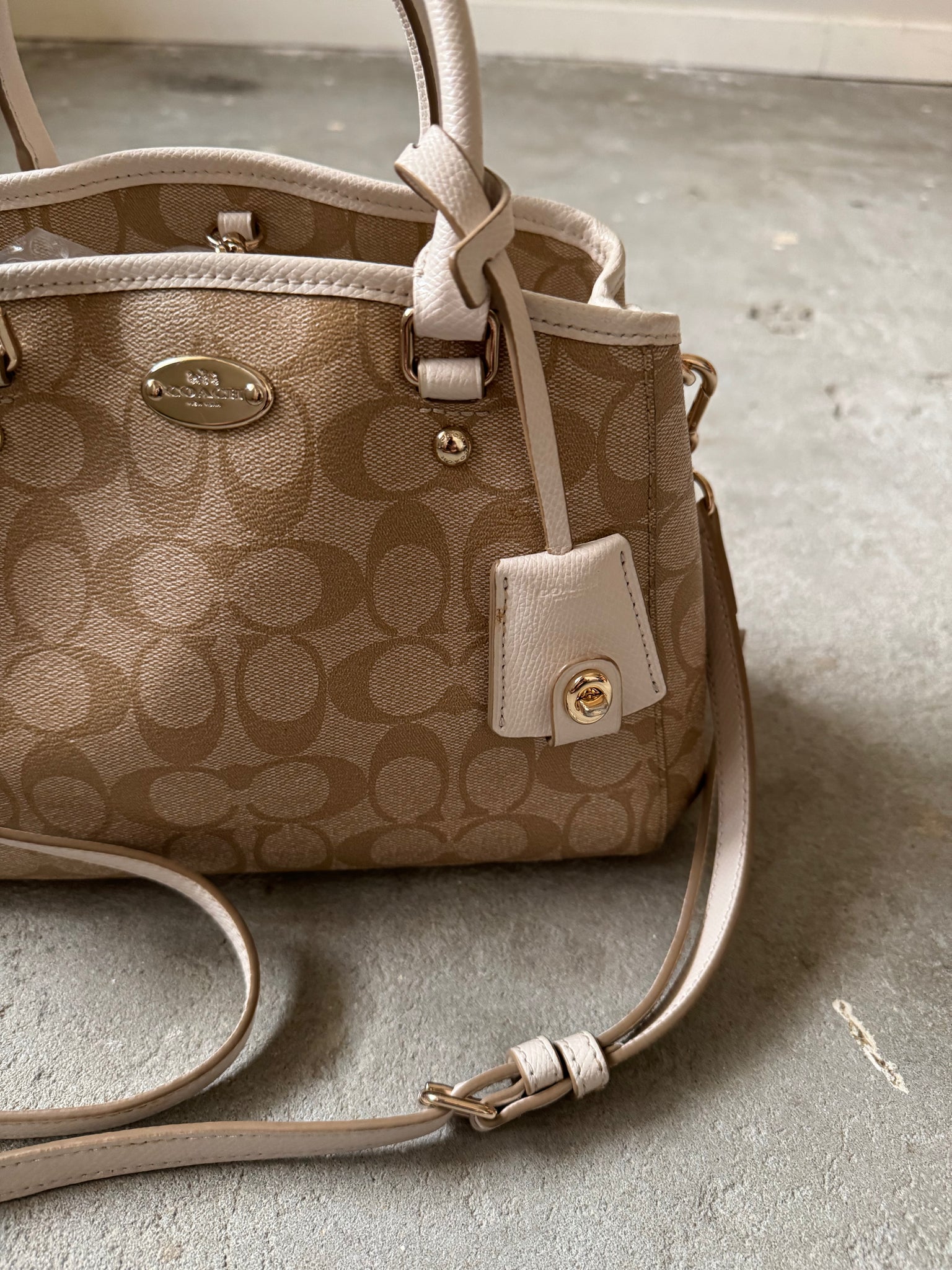 Coach 2Way PVC Pristine HandBag Beige/White