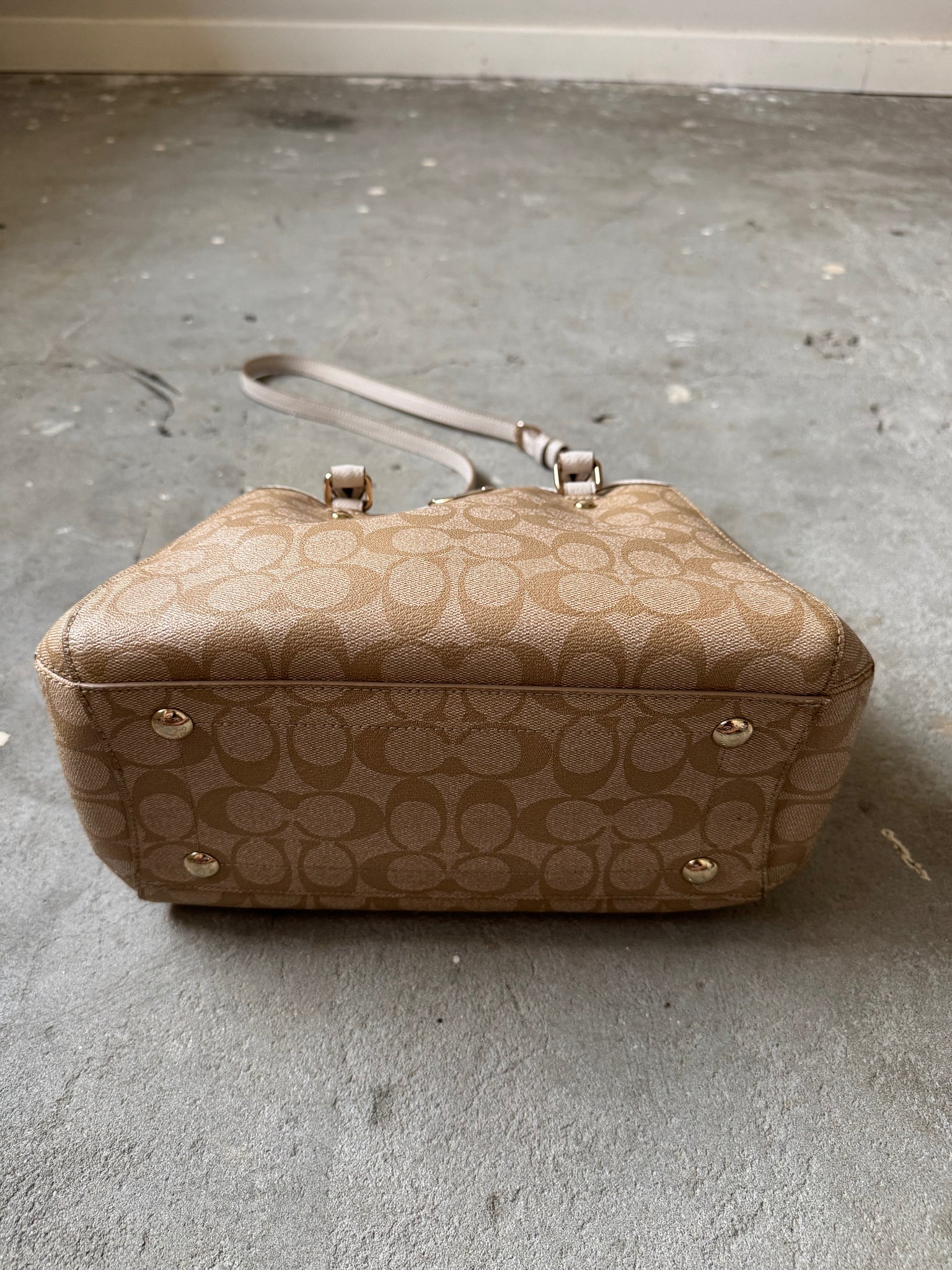 Coach 2Way PVC Pristine HandBag Beige/White