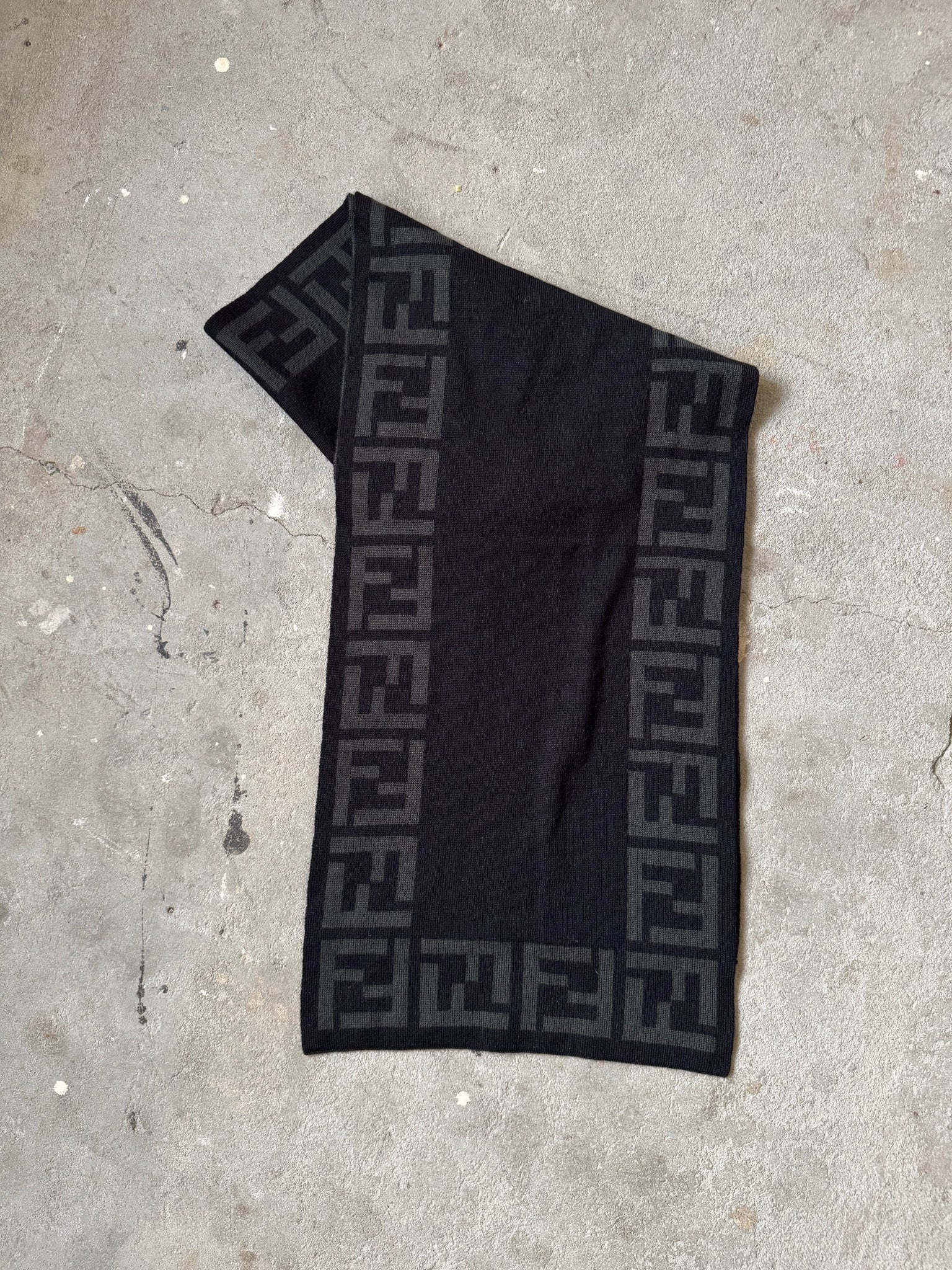 Fendi FF Logo Scarf Black/Grey