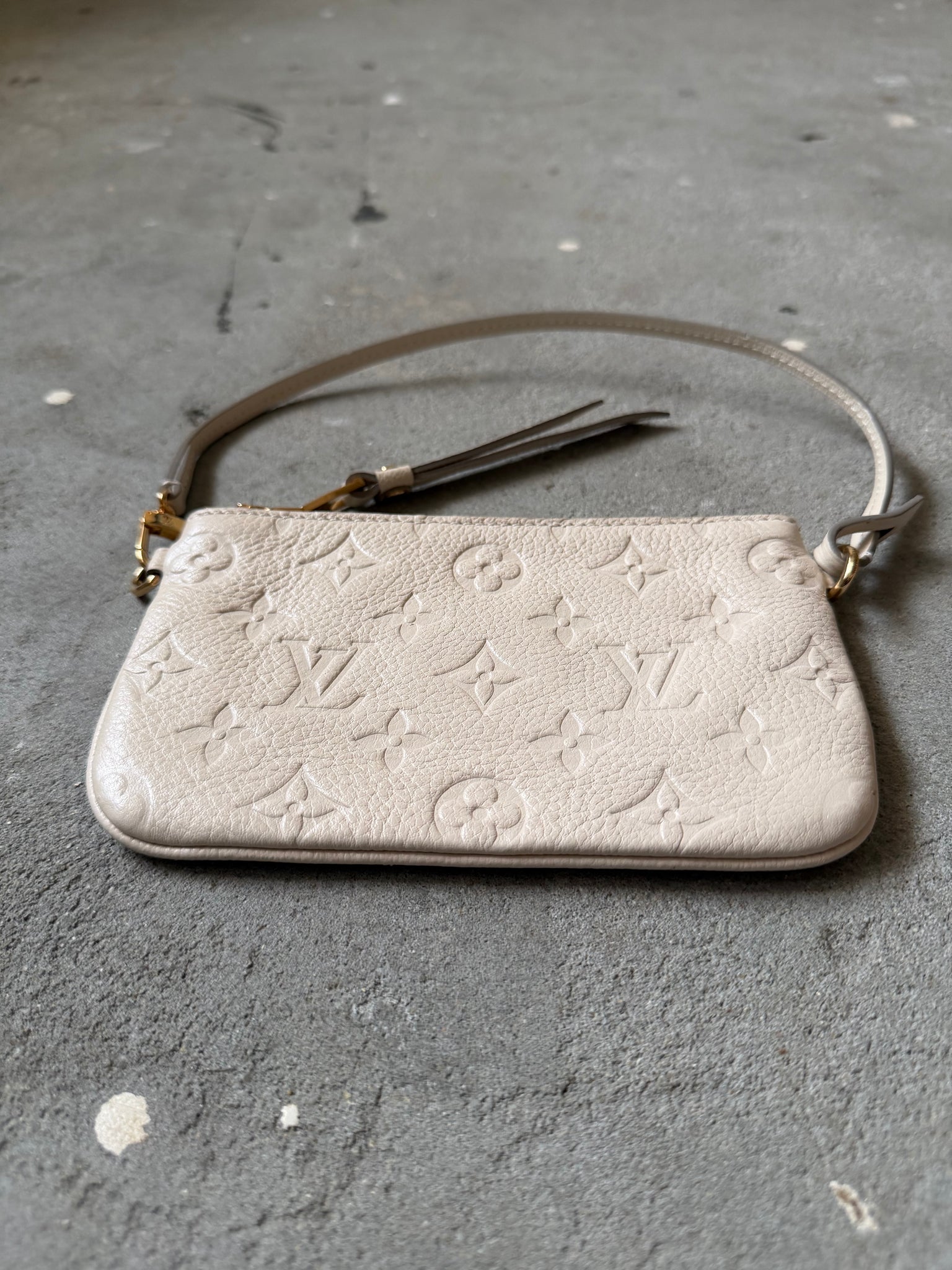 Louis Vuitton Monogram Empreinte Citadine Pochette Bag