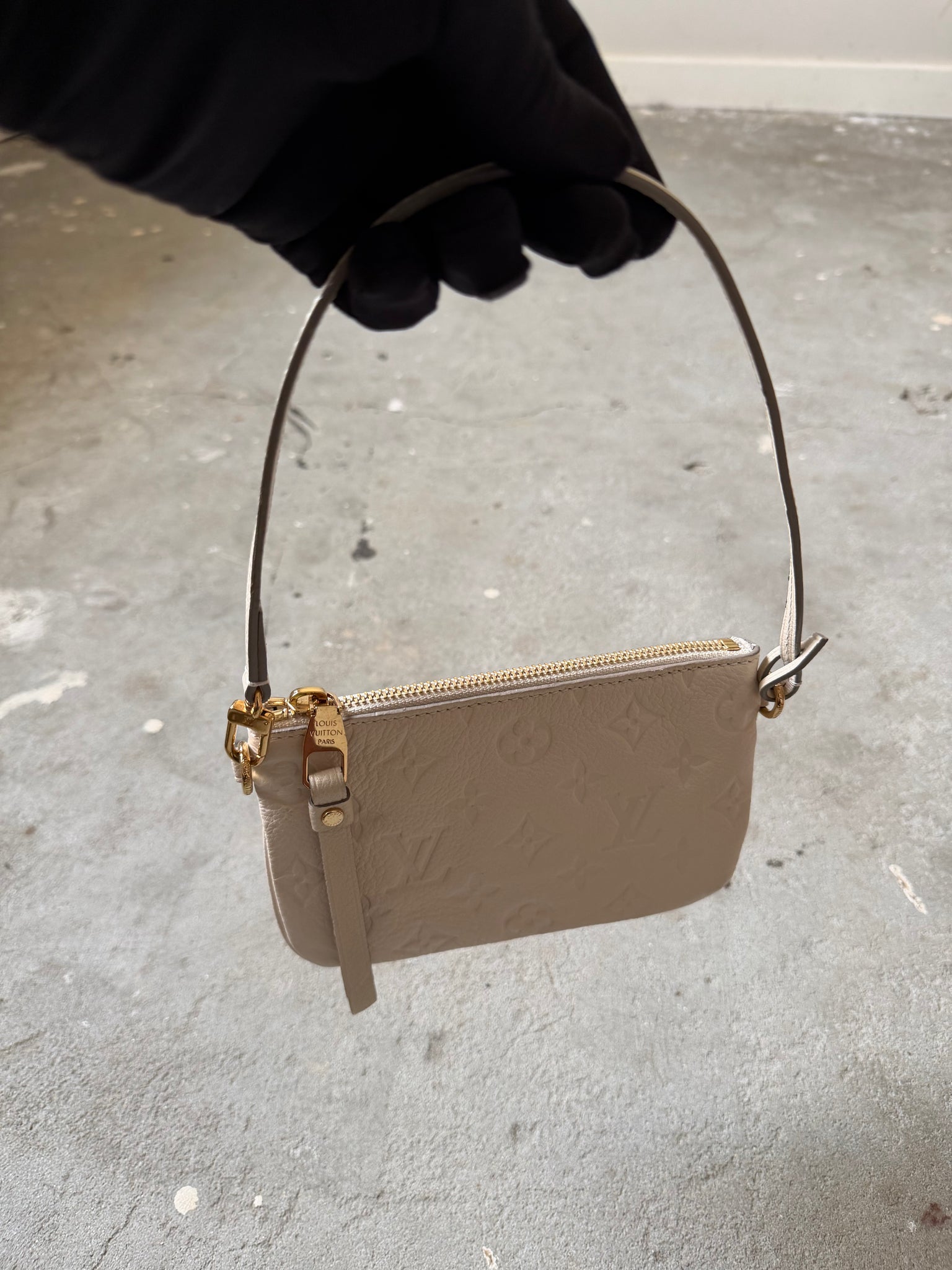 Louis Vuitton Monogram Empreinte Citadine Pochette Bag