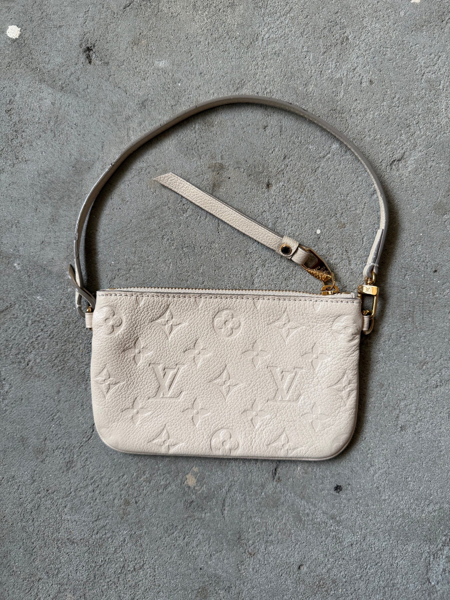 Louis Vuitton Monogram Empreinte Citadine Pochette Bag