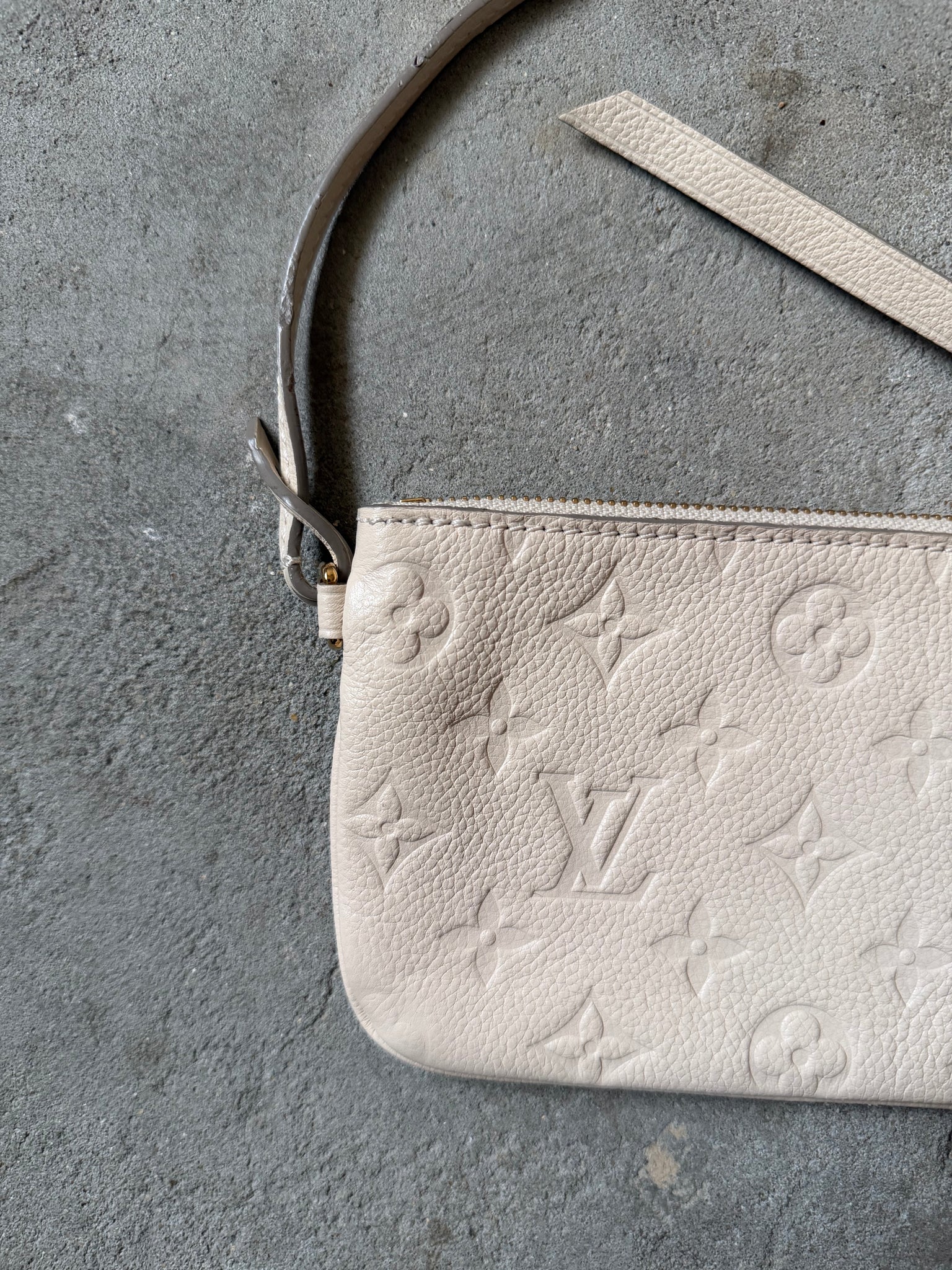 Louis Vuitton Monogram Empreinte Citadine Pochette Bag