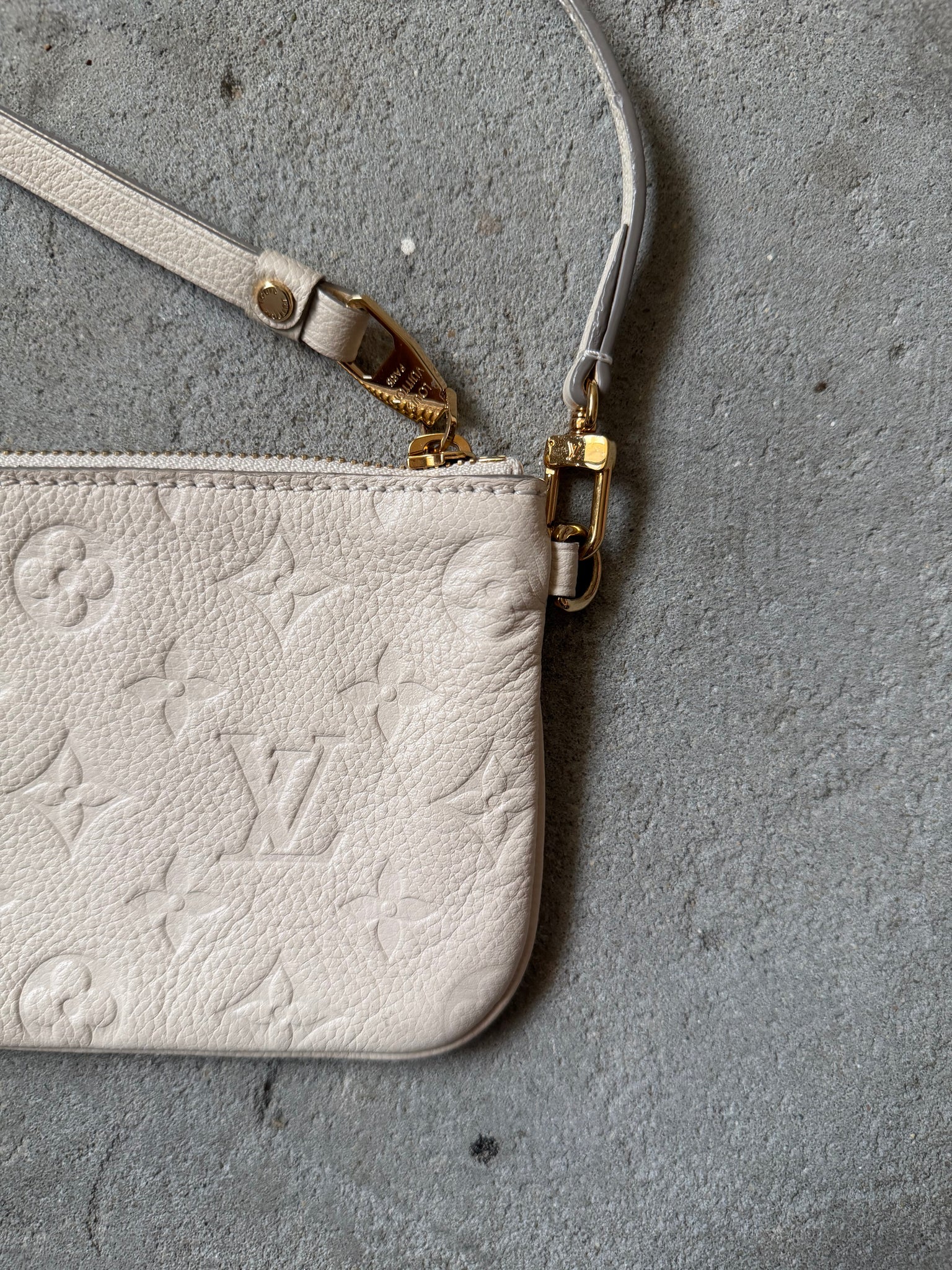 Louis Vuitton Monogram Empreinte Citadine Pochette Bag