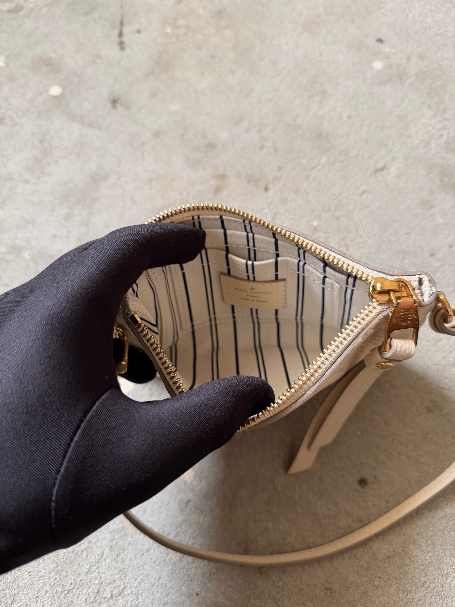 Louis Vuitton Monogram Empreinte Citadine Pochette Bag