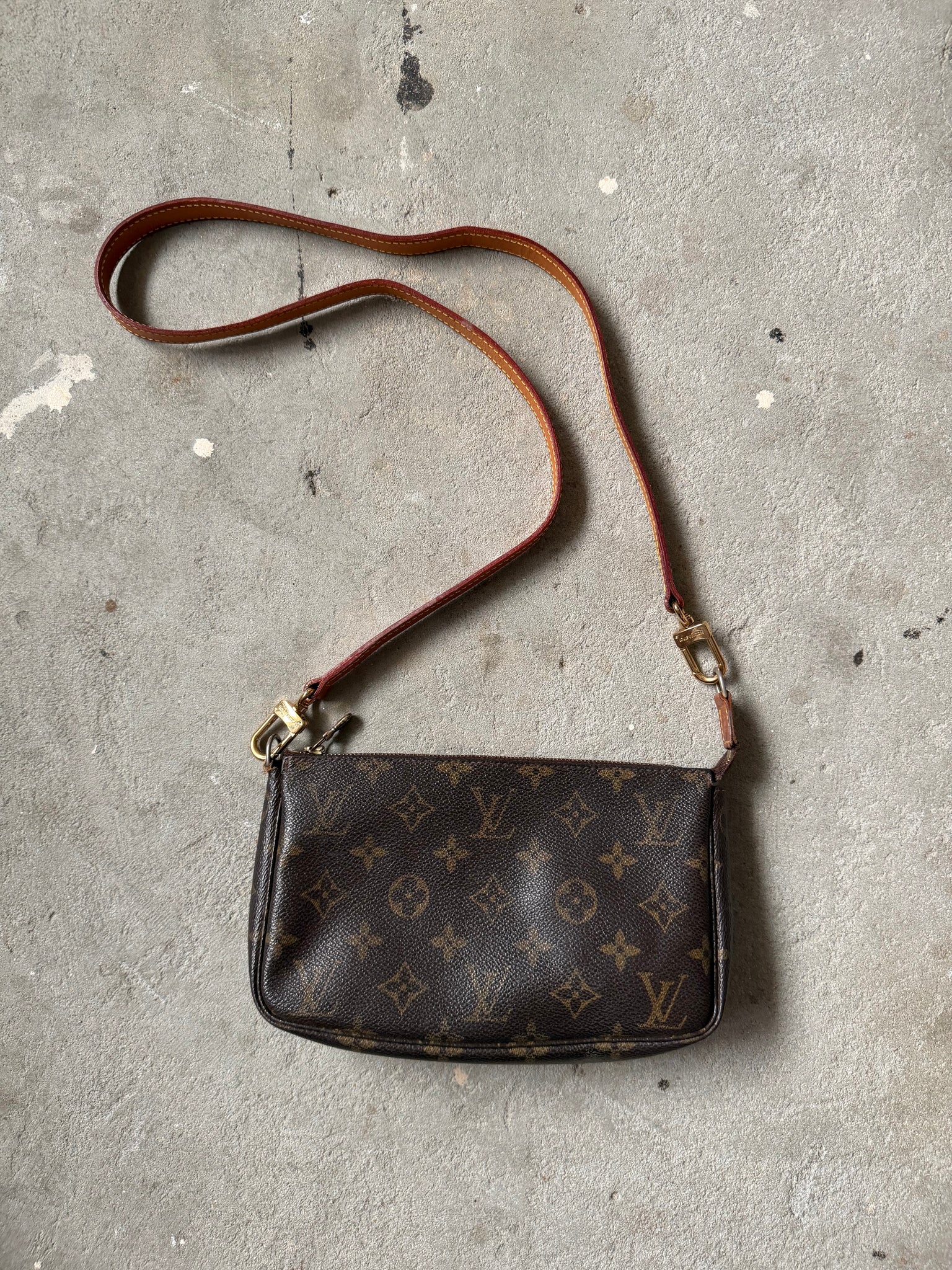 Louis Vuitton Monogram Pochette Bag