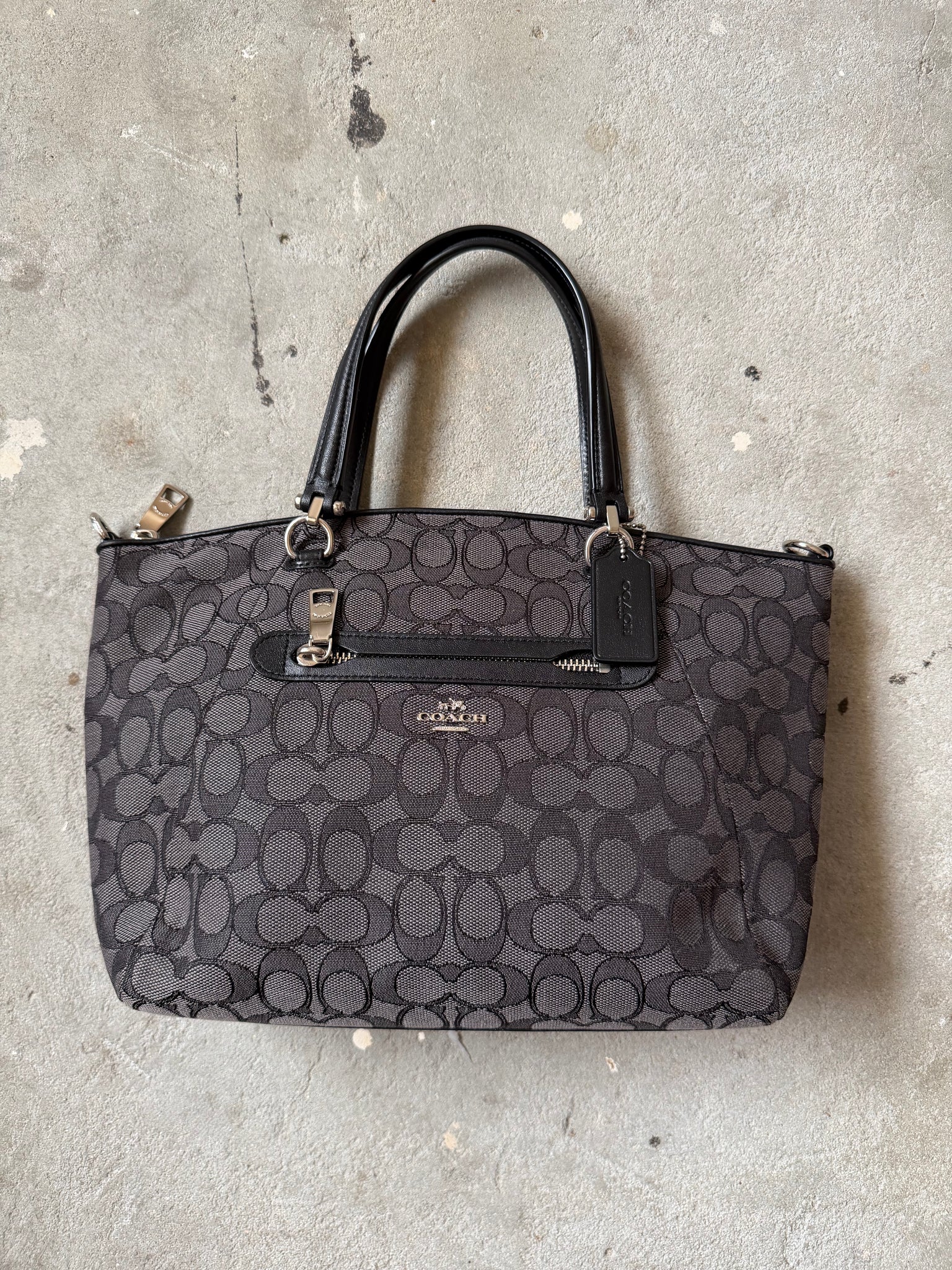 Coach Signature Shoulder Bag Black