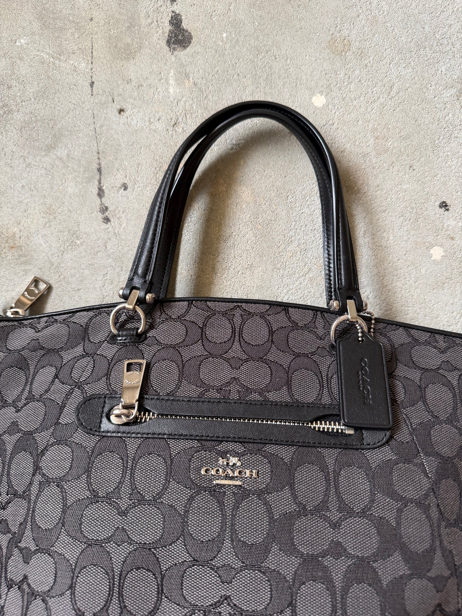Coach Signature Shoulder Bag Black