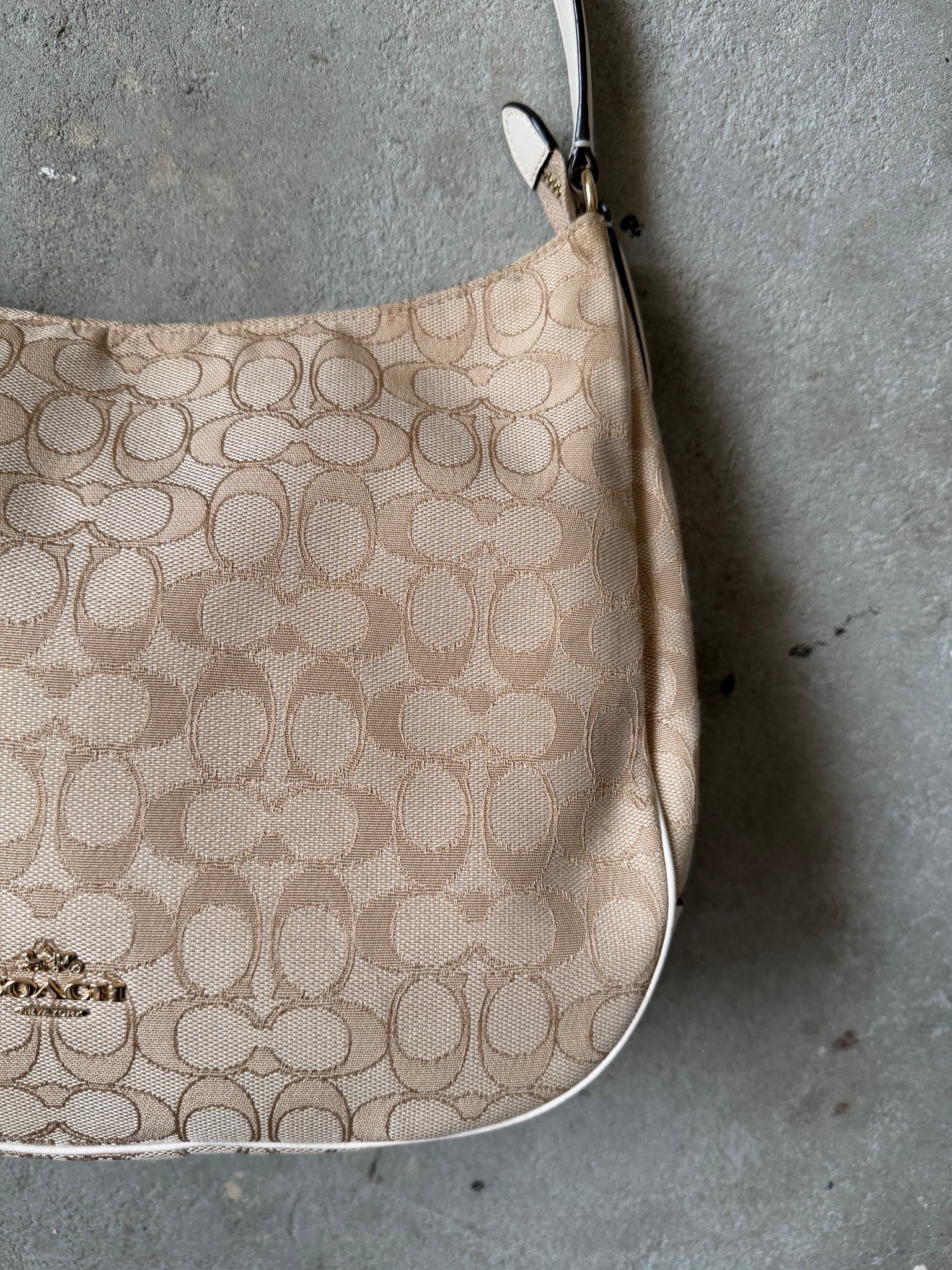 Coach Signature Hobo Canvas Shoulder Bag Beige/White