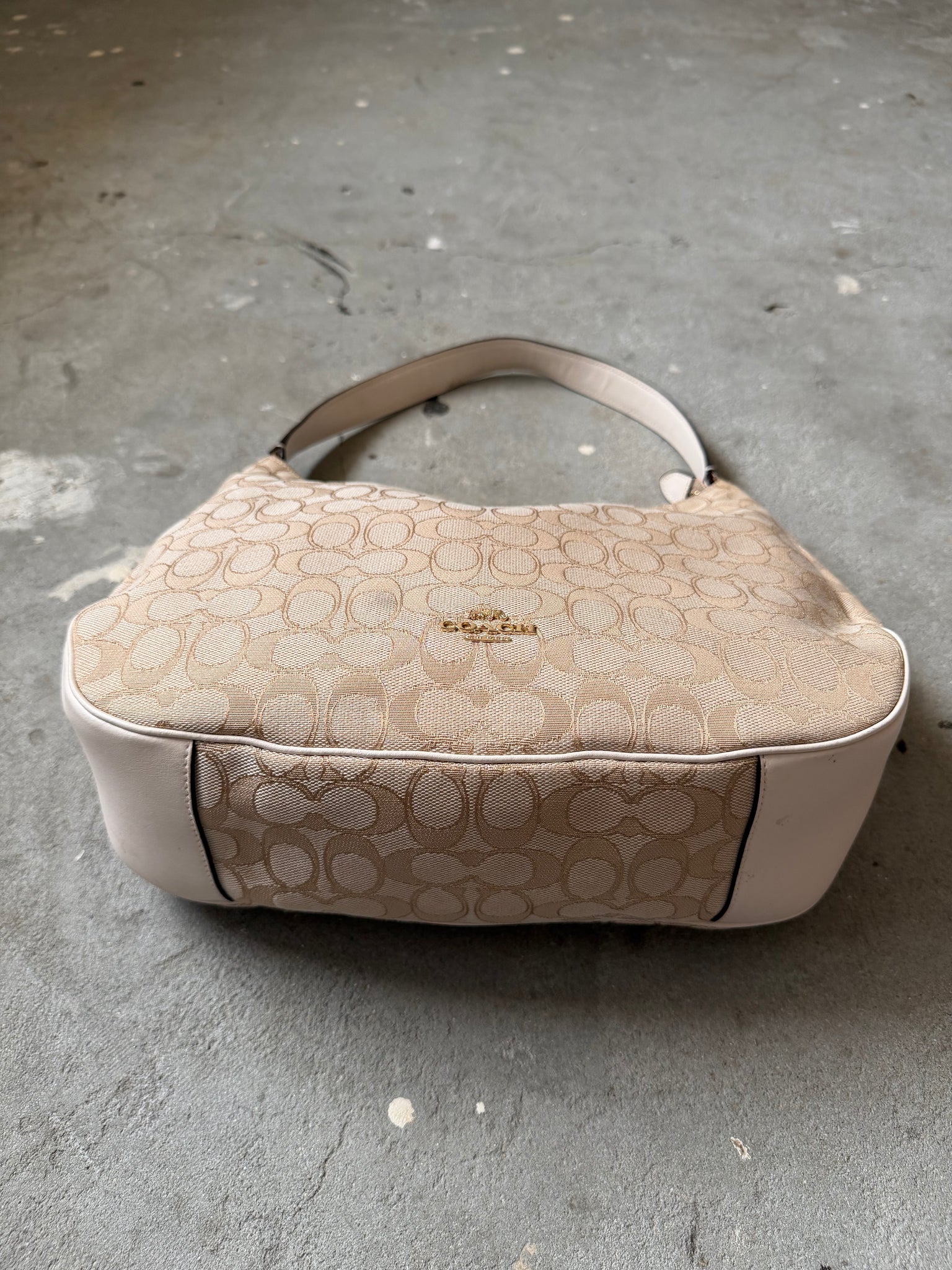 Coach Signature Hobo Canvas Shoulder Bag Beige/White