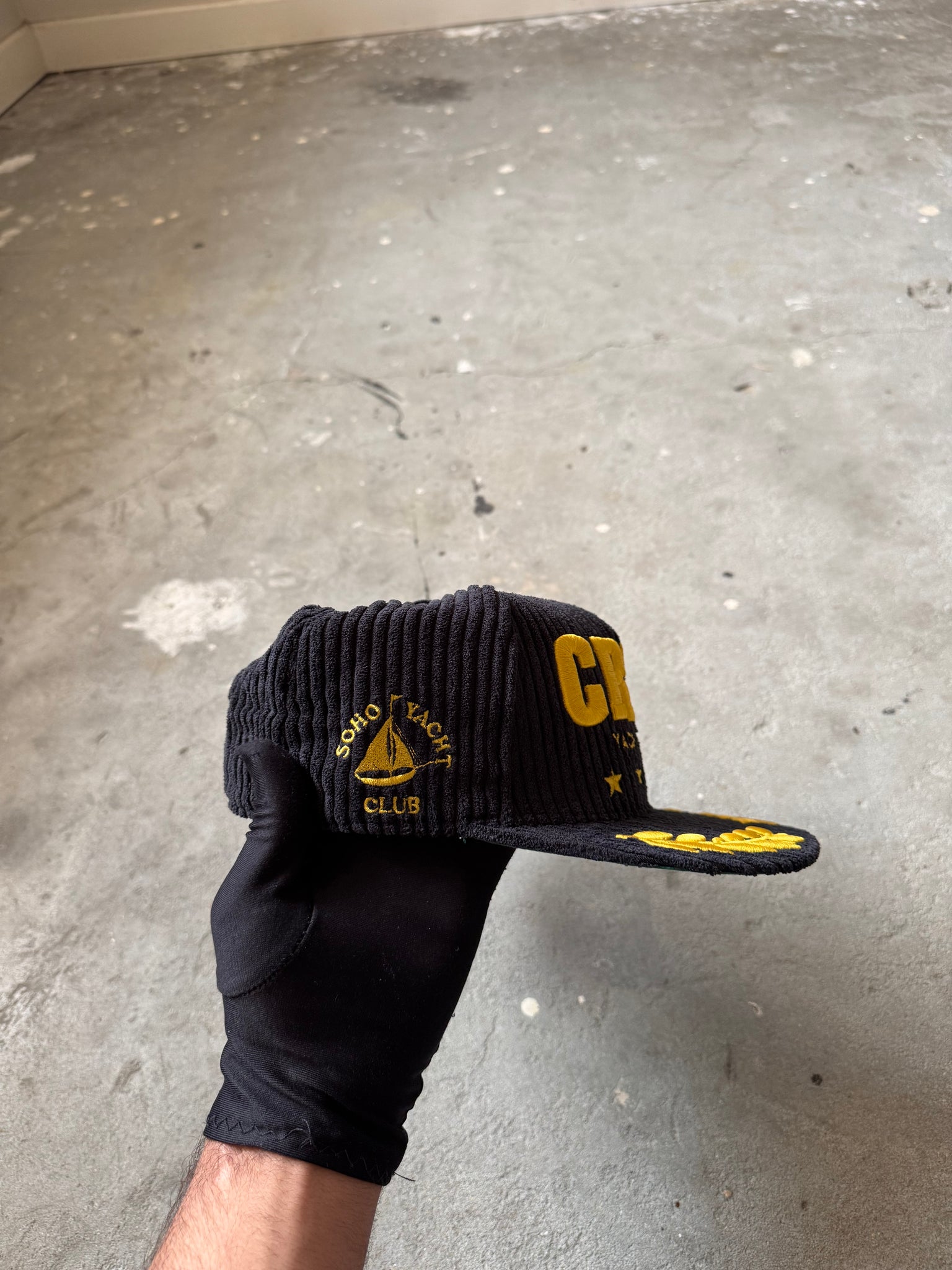 Corteiz Soho Yacht Club Cap Black/Gold