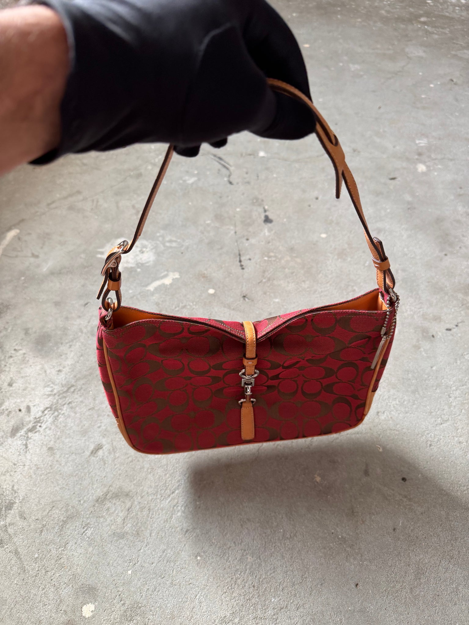 Coach Hobo Signature Clip Canvas Handbag 'Red/Beige'