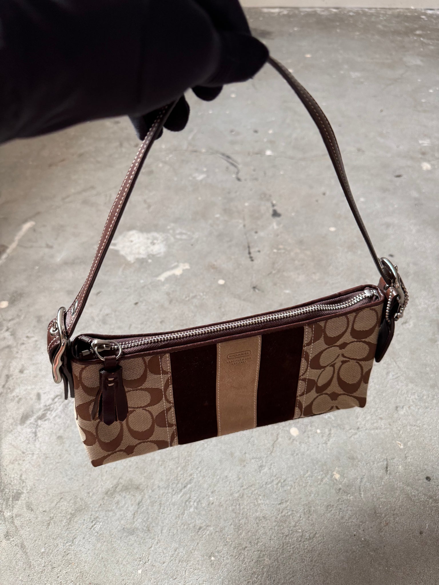 Coach Signature Hampton Strip Baguette Shoulder Bag Beige