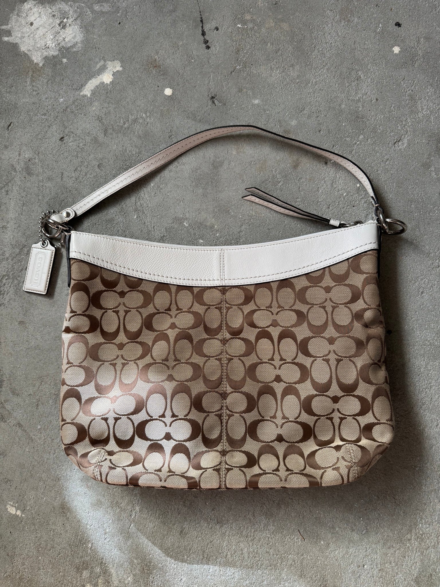 Coach Signature Shoulder Bag Beige/White