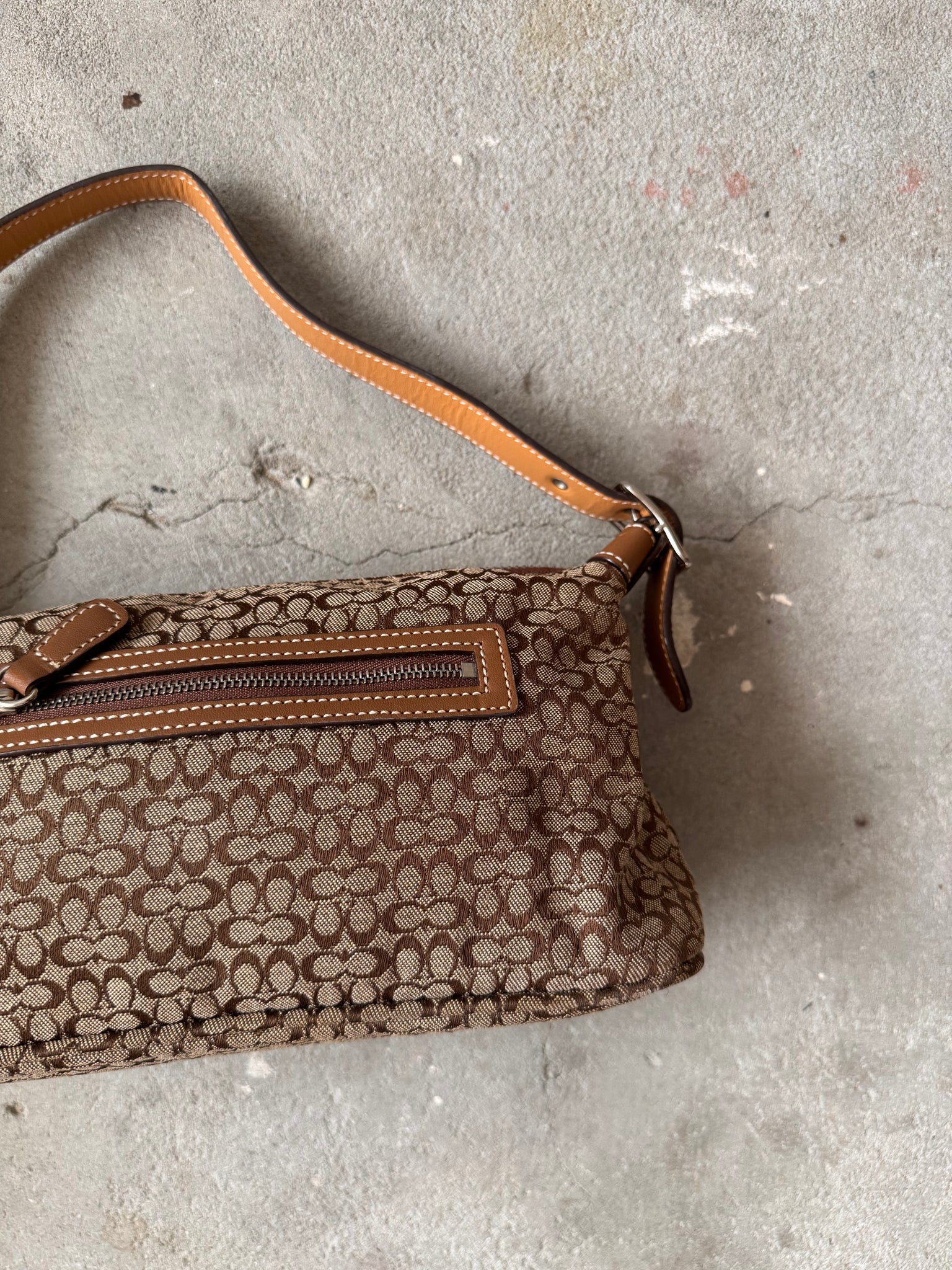 Coach Signature Shoulder Bag Beige/Brown