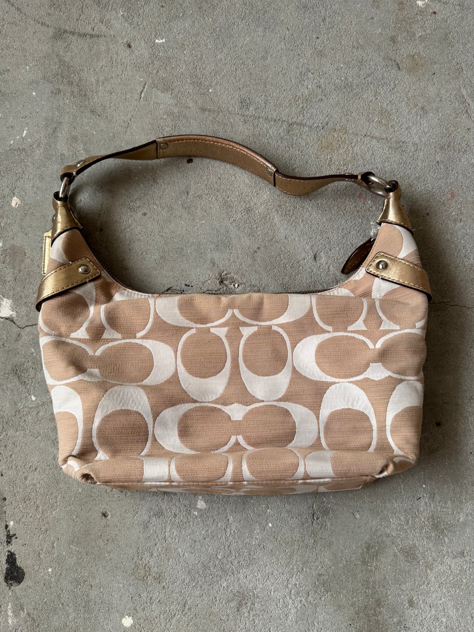 Coach Signature Penelope Hobo Shoulder Bag Beige/Gold