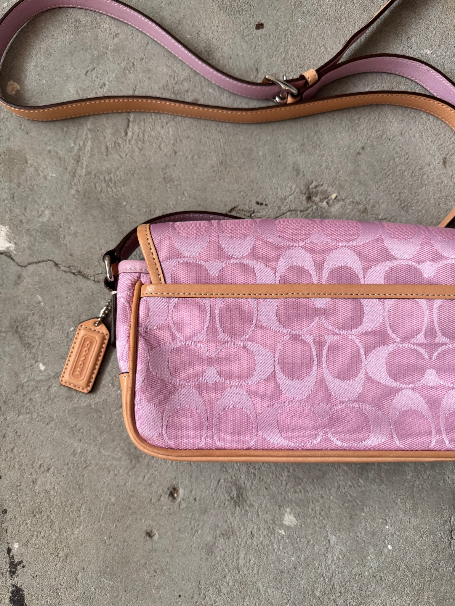Coach Signature Crossbody Bag Pink/Beige