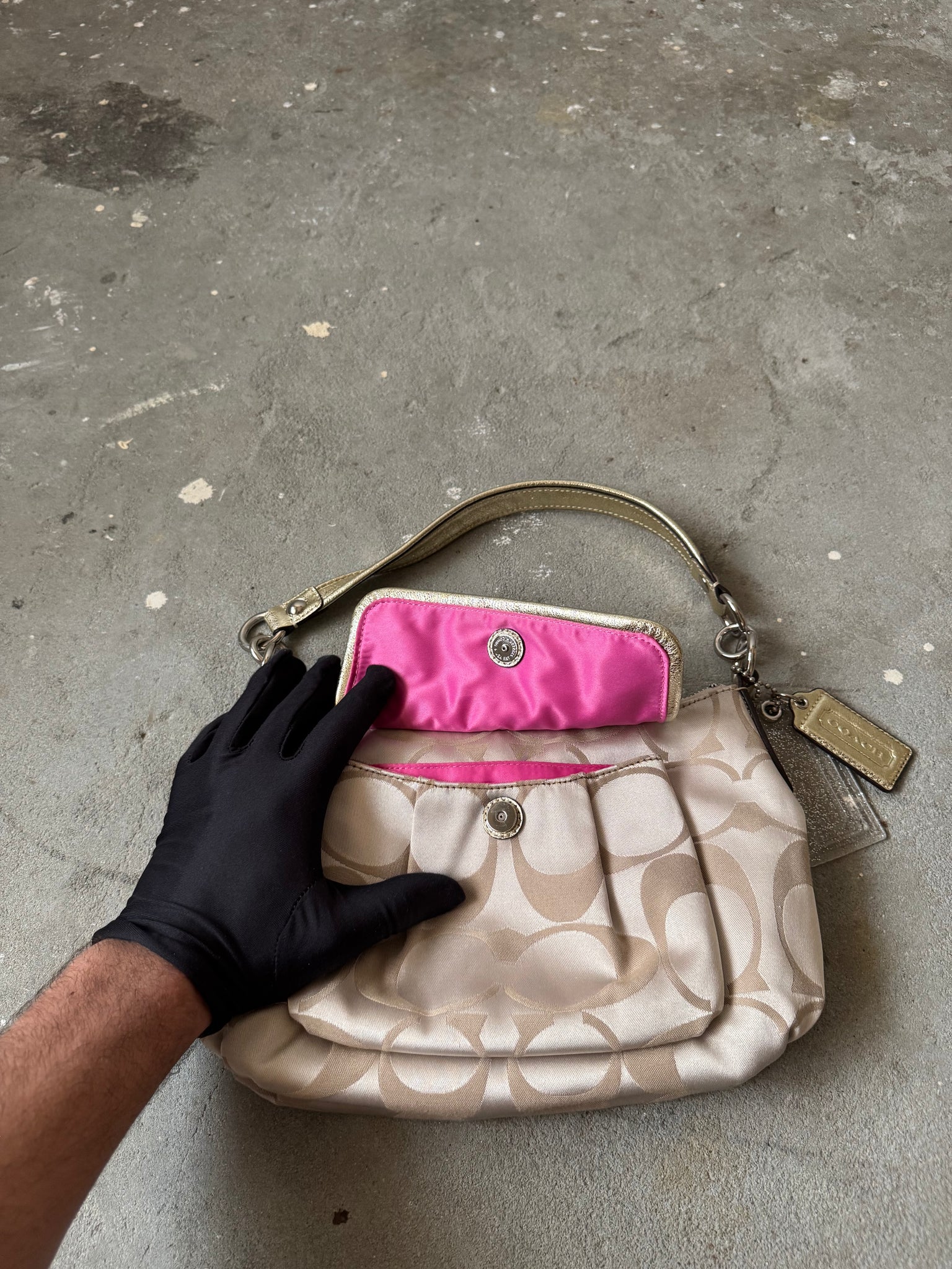 Coach 2Way Signature Shoulder Bag Cream/Gold
