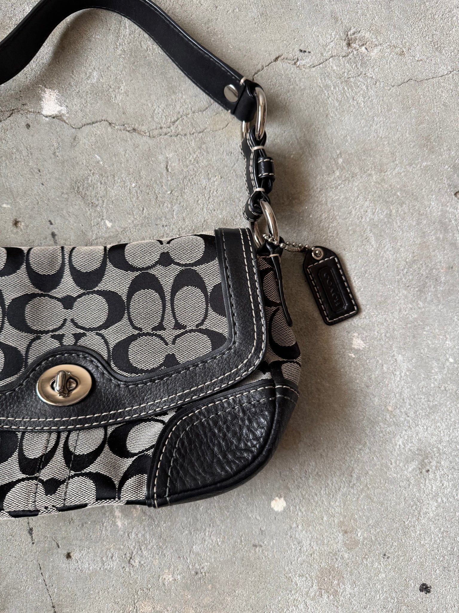 Coach Signature Sufflette Shoulder Bag Grey/Black