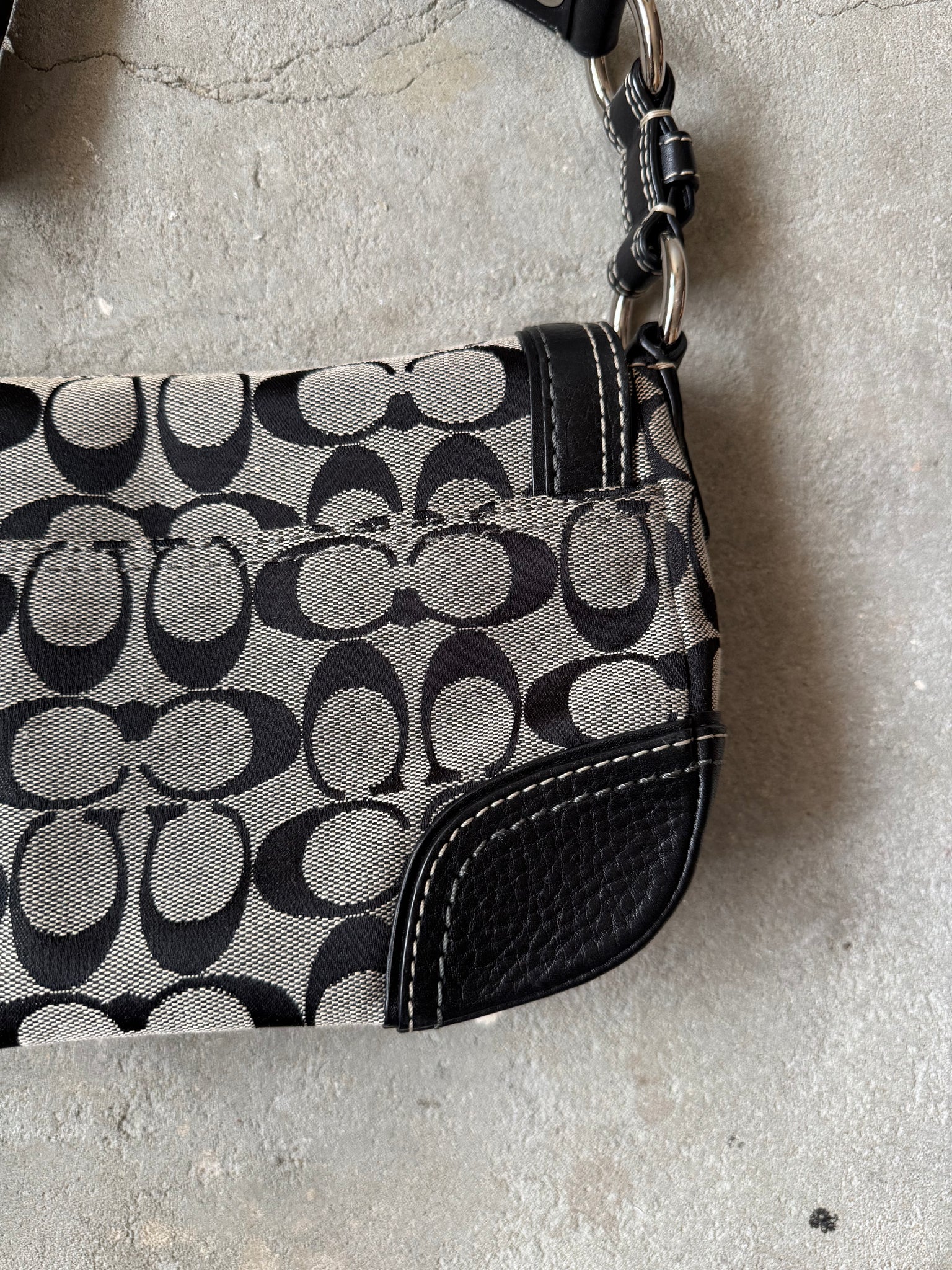 Coach Signature Sufflette Shoulder Bag Grey/Black