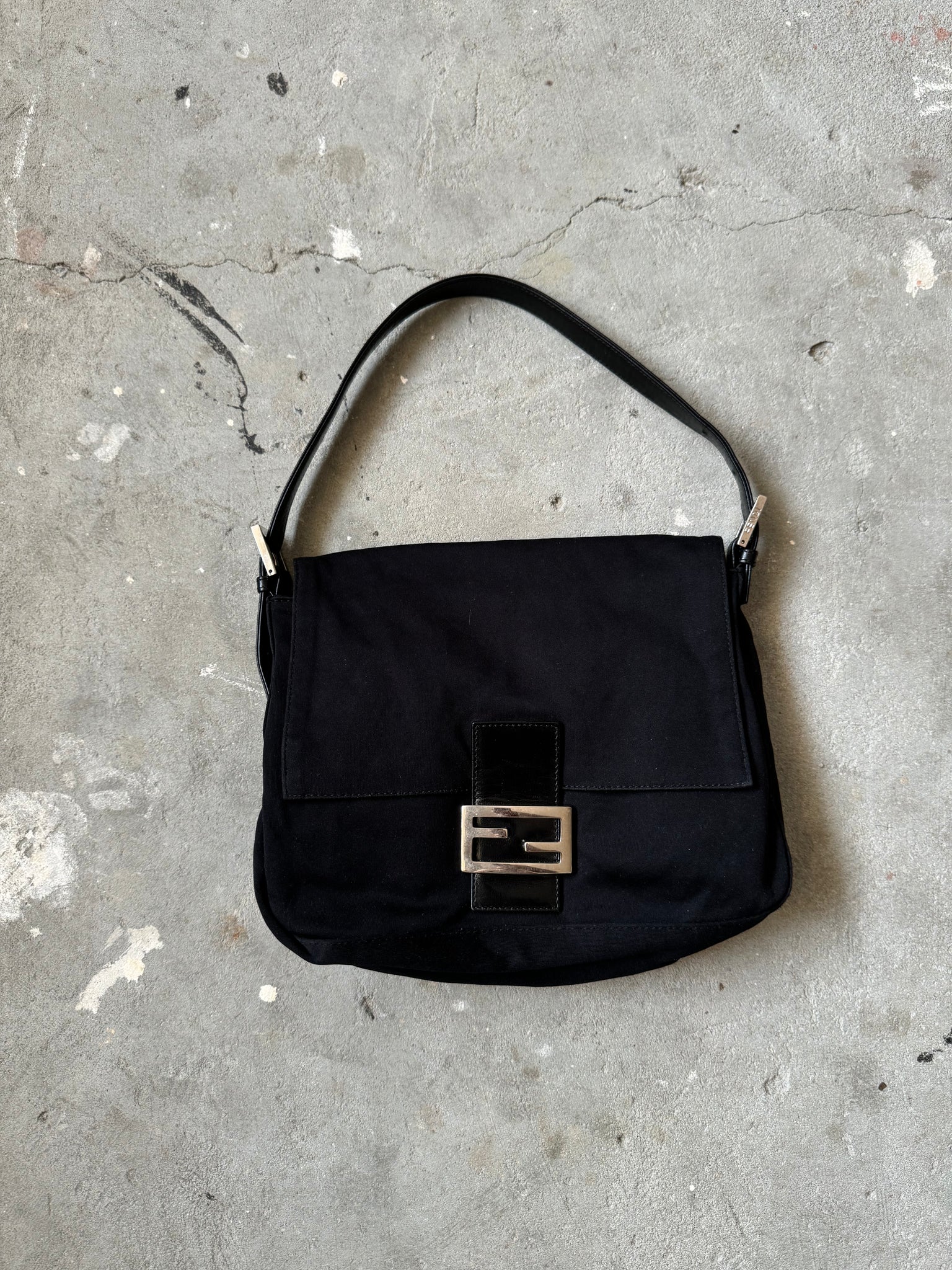 Fendi Mamma Baguette Cloth Shoulder Bag Black