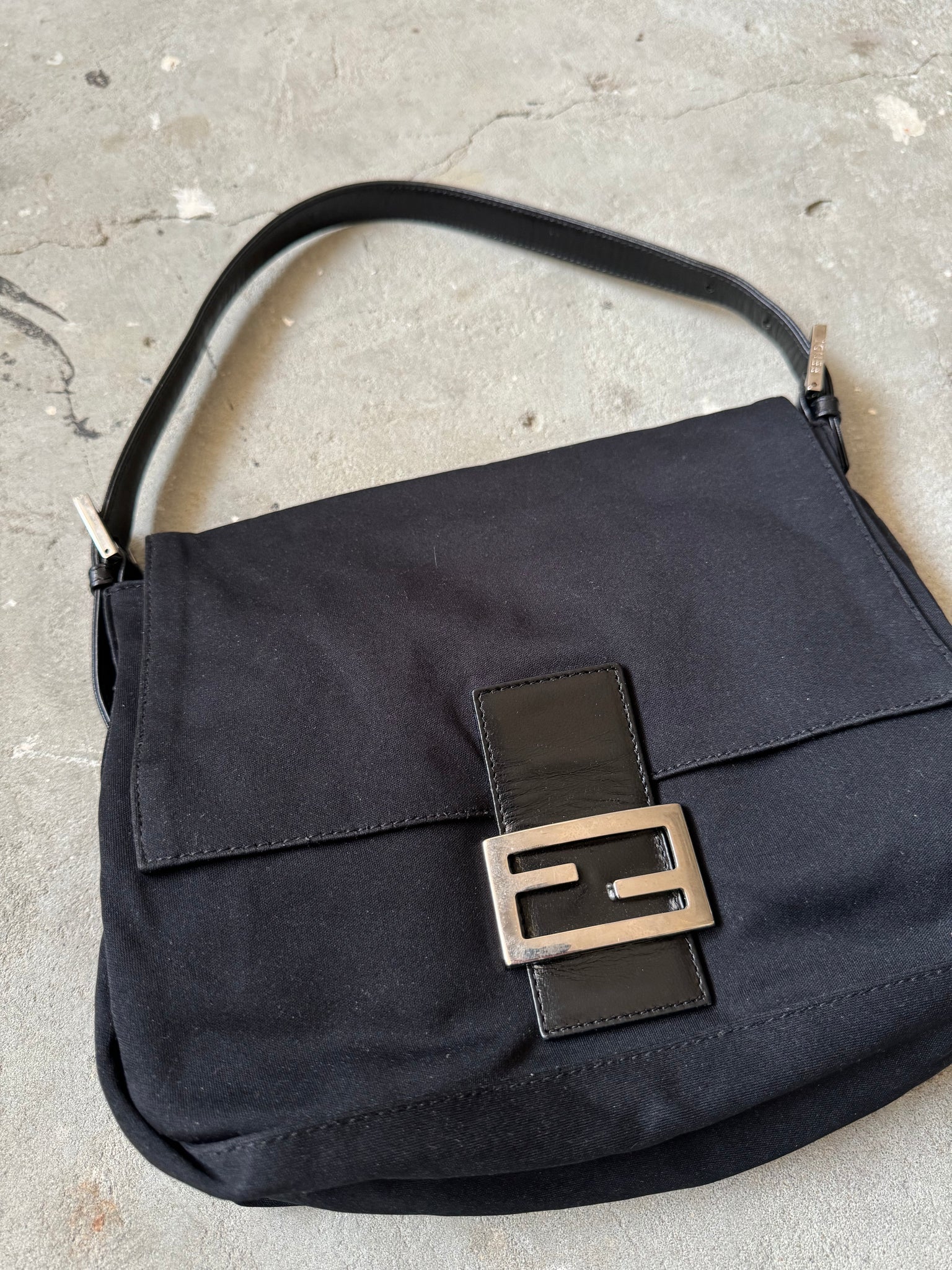 Fendi Mamma Baguette Cloth Shoulder Bag Black