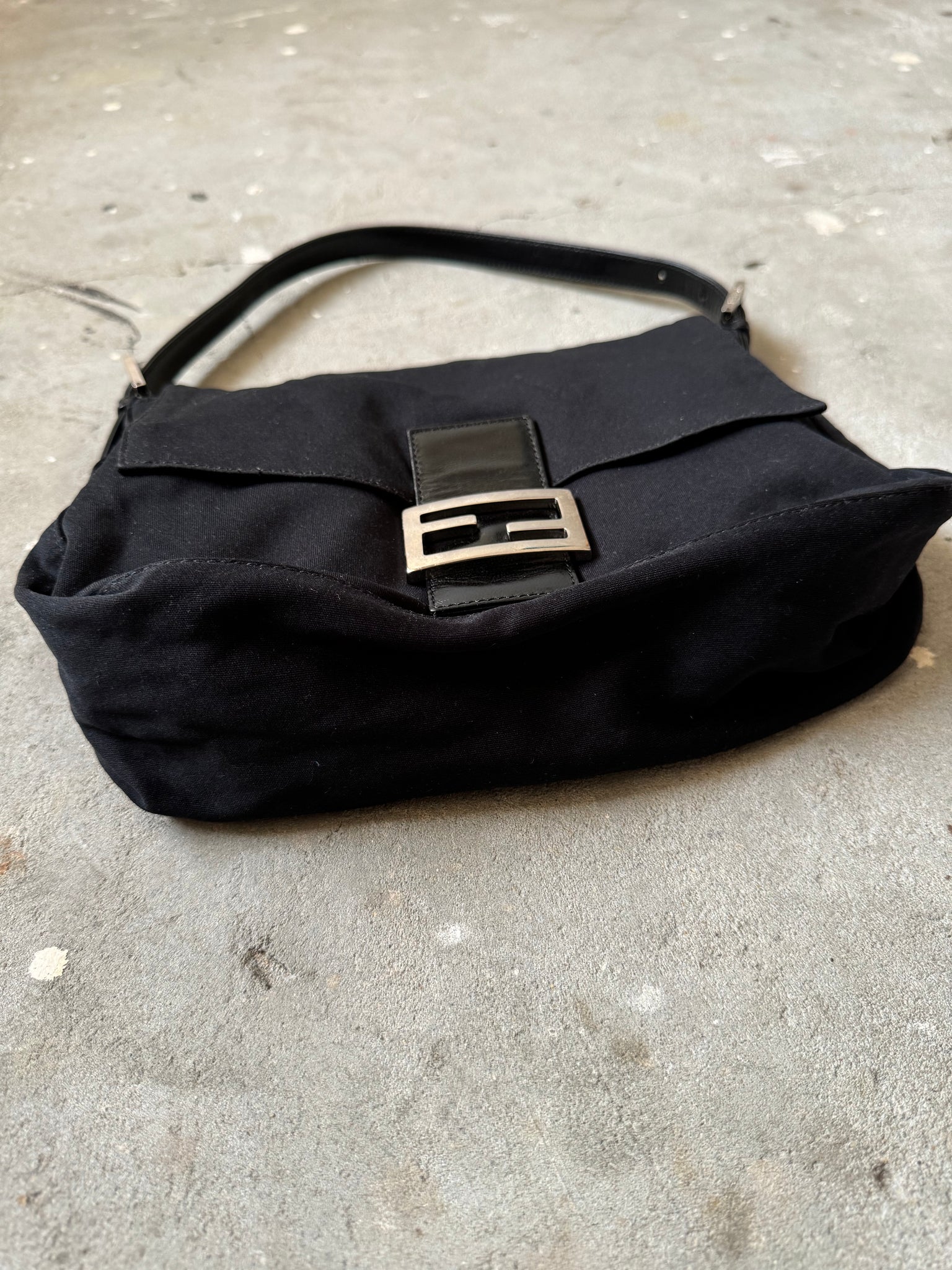 Fendi Mamma Baguette Cloth Shoulder Bag Black