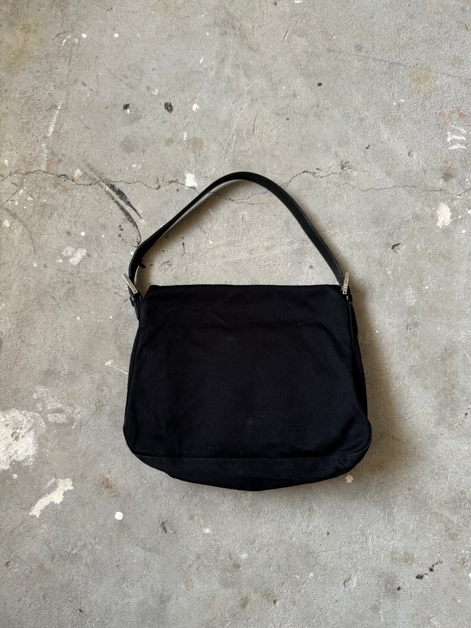 Fendi Mamma Baguette Cloth Shoulder Bag Black