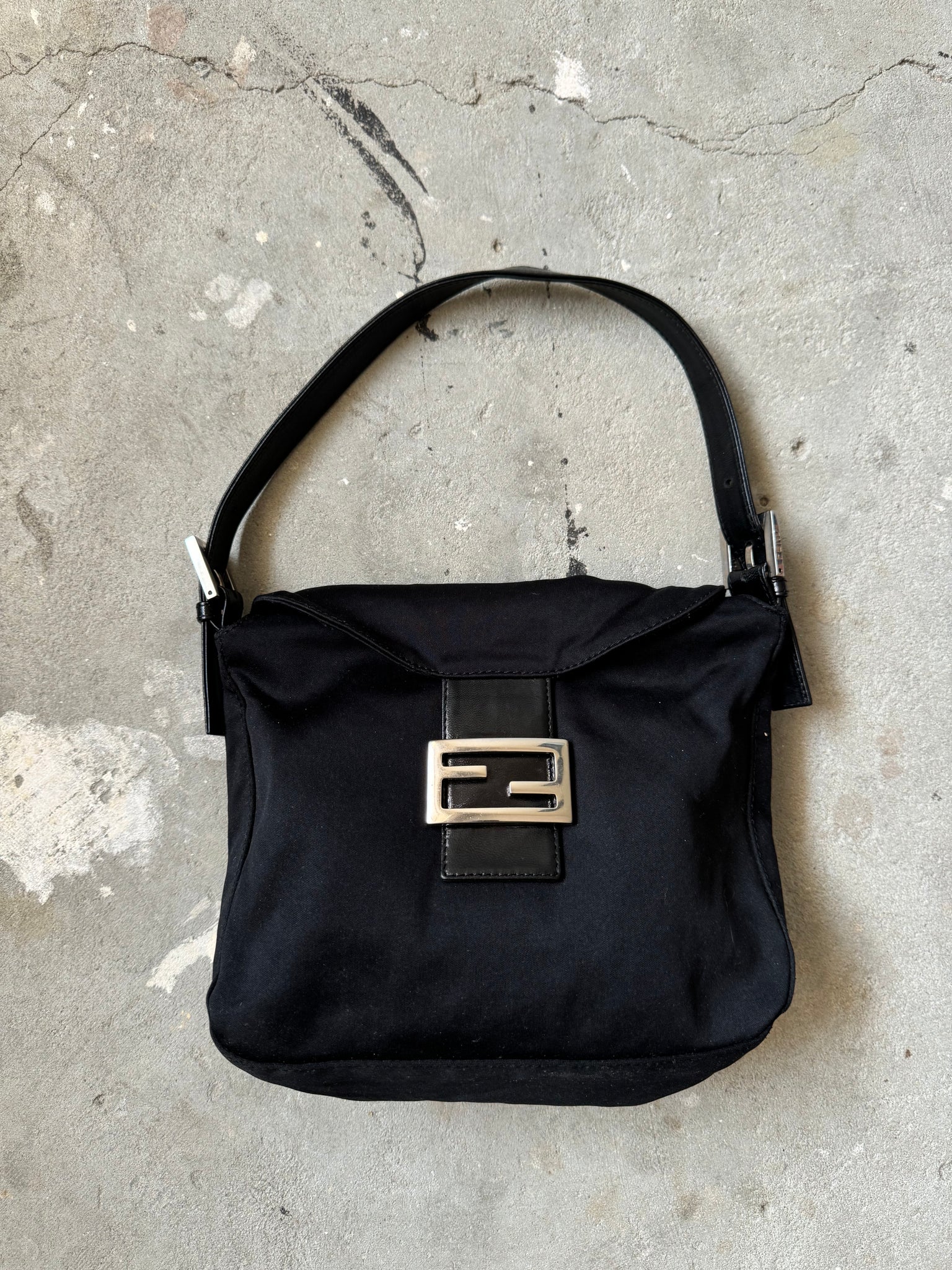 Fendi Mamma Baguette Cloth Shoulder Bag Black