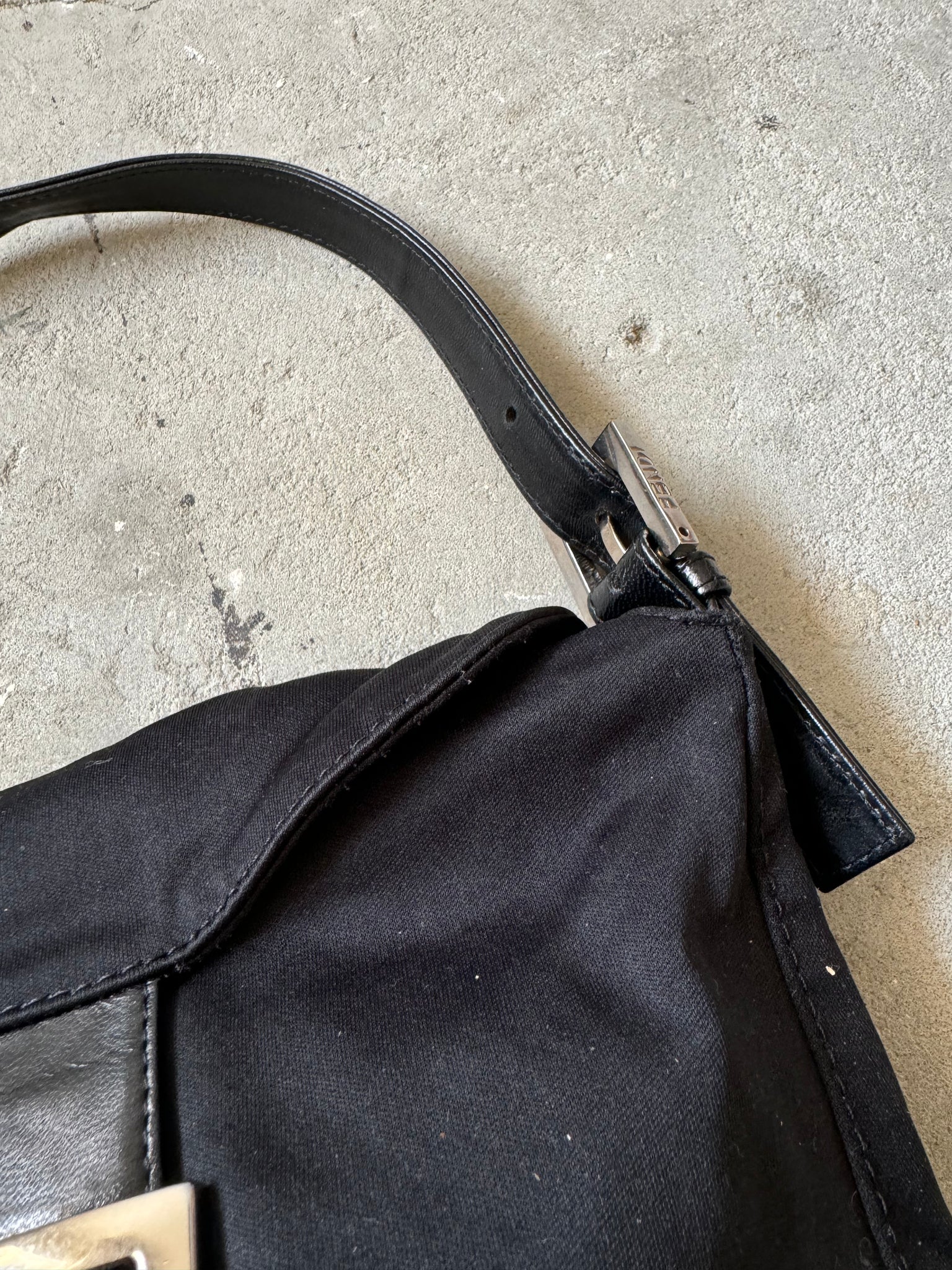 Fendi Mamma Baguette Cloth Shoulder Bag Black