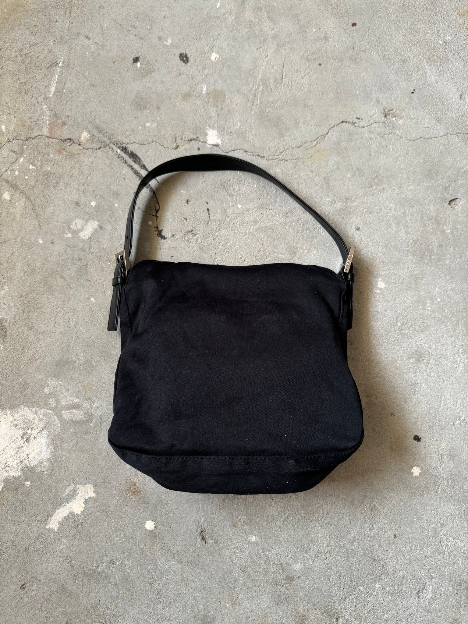 Fendi Mamma Baguette Cloth Shoulder Bag Black