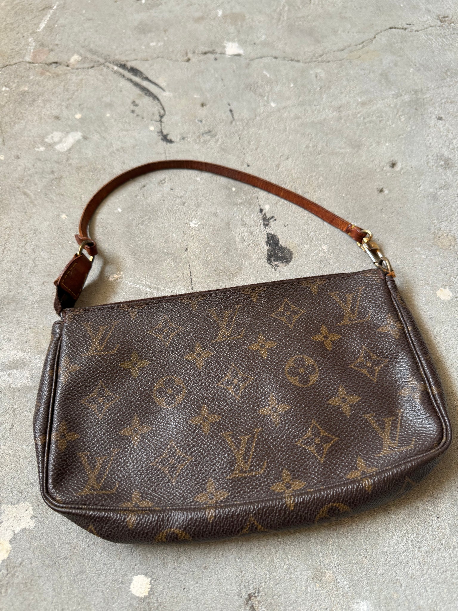 Louis Vuitton Monogram Pochette Bag