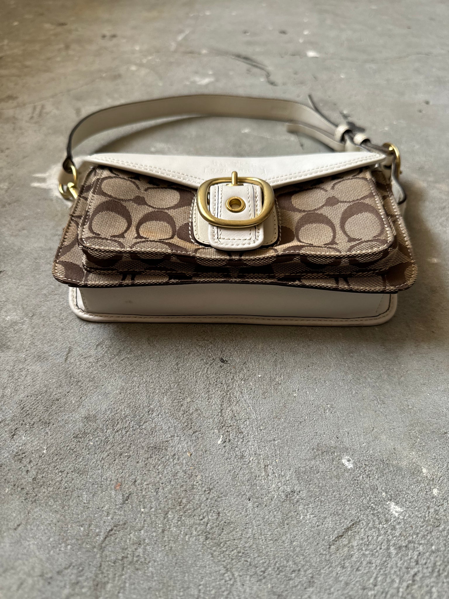 Coach Bleecker Shoulder Bag Beige/White