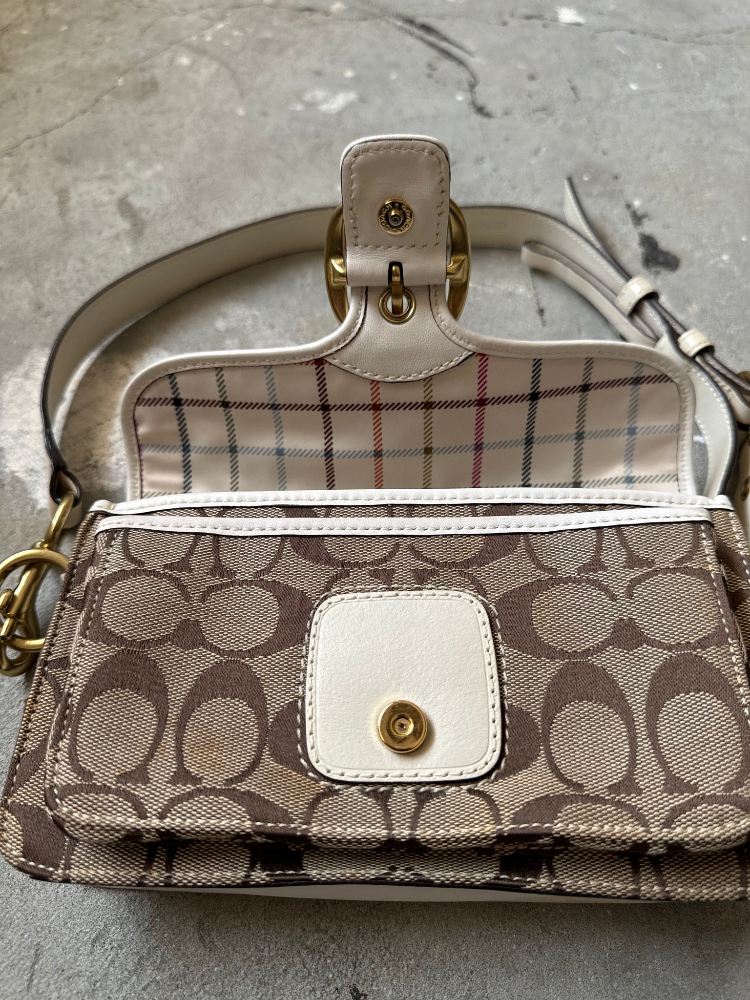 Coach Bleecker Shoulder Bag Beige/White