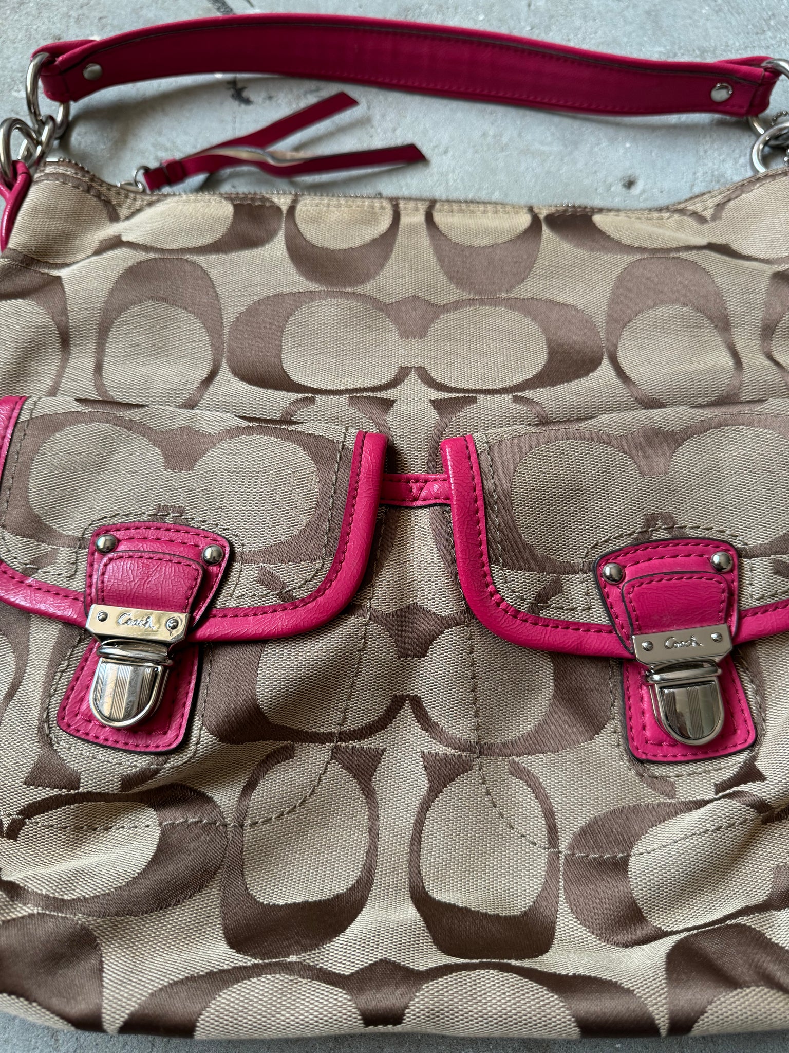 Coach 2Way Signature Pocket Hobo Daisy Shoulder Bag Beige/Pink
