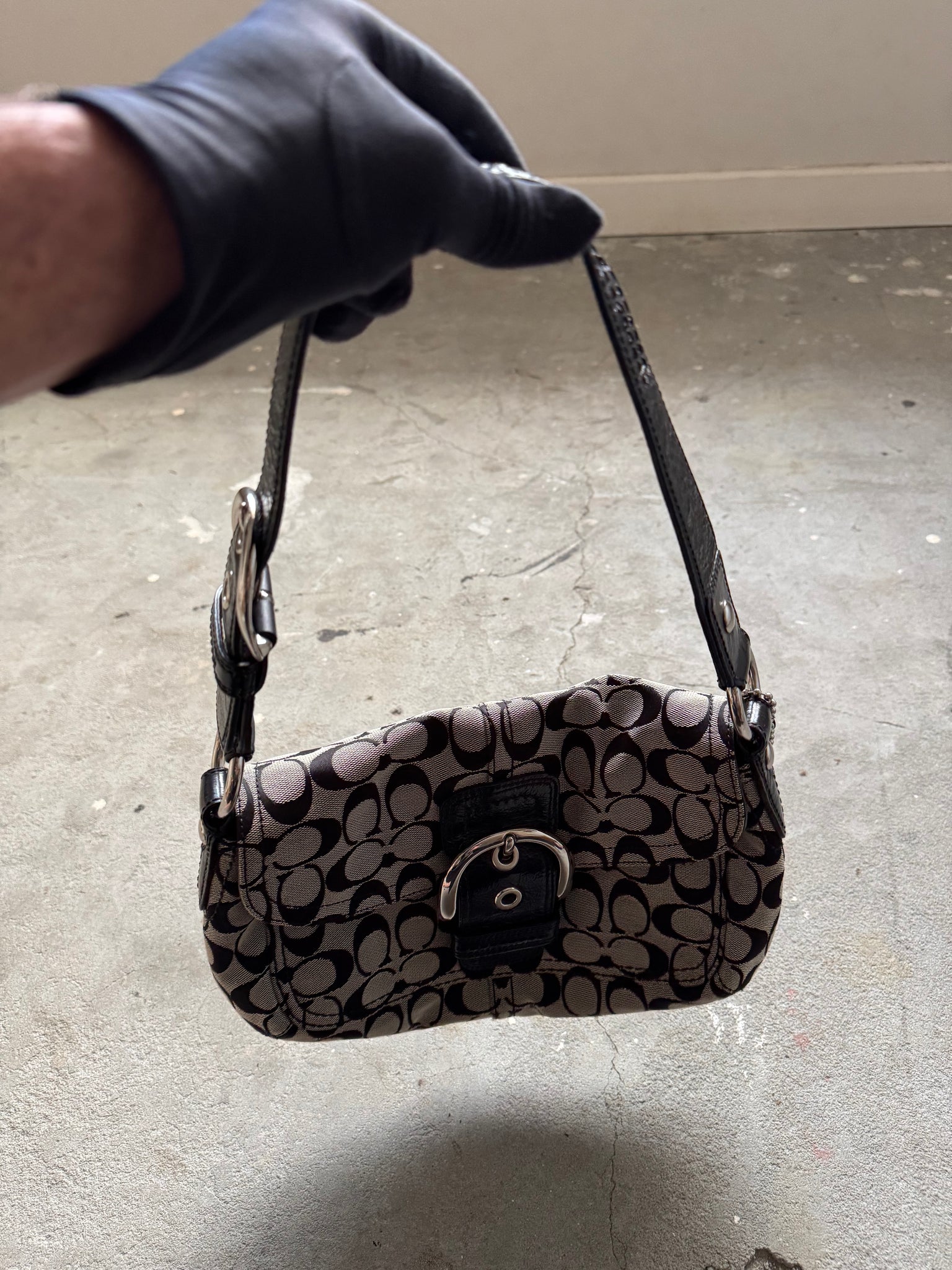 Coach Signature Sufflette Shoulder Bag Grey/Black