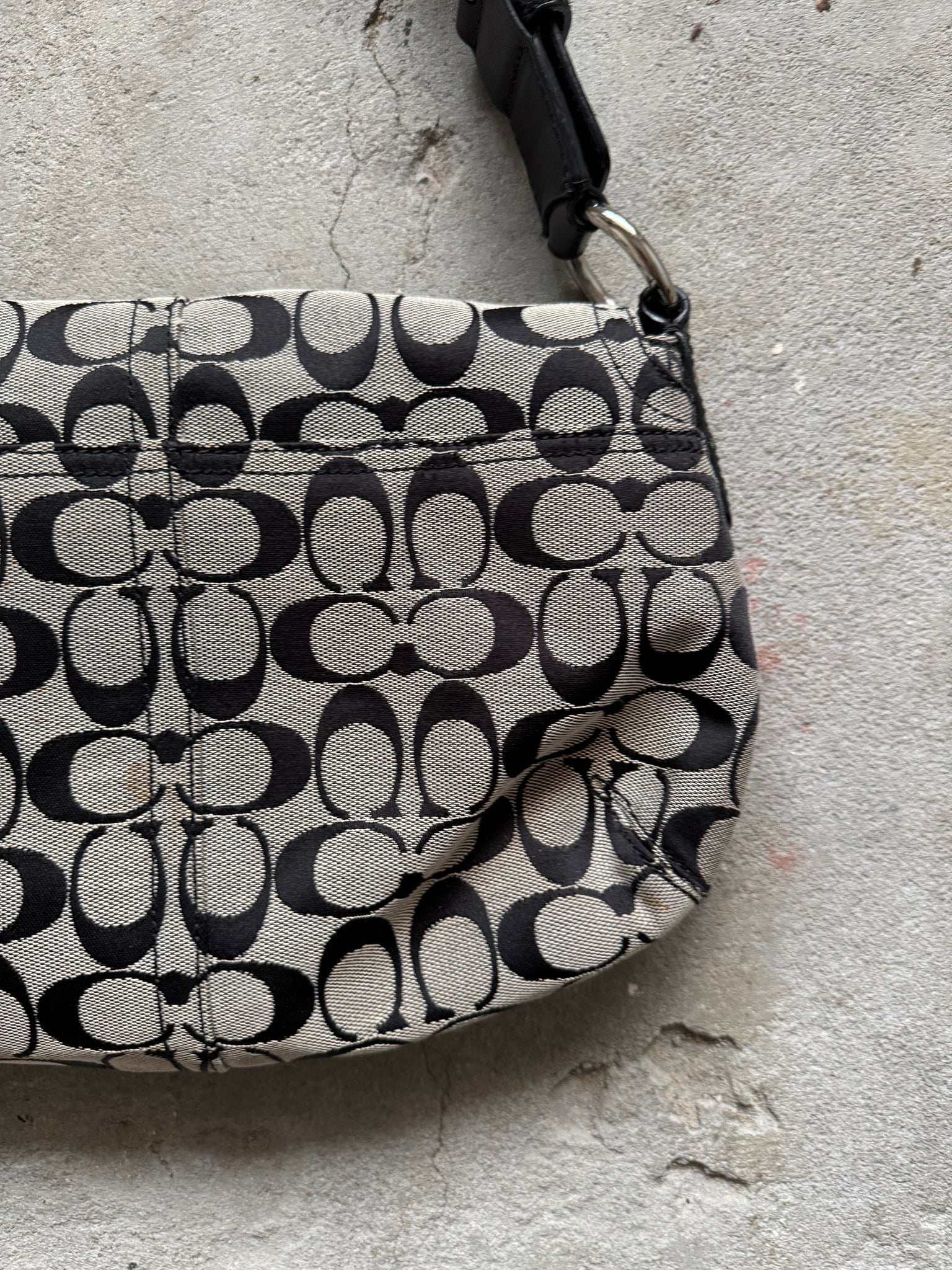 Coach Signature Sufflette Shoulder Bag Grey/Black
