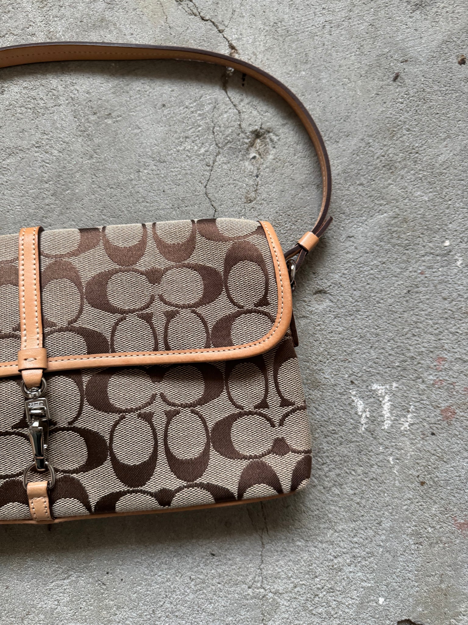 Coach Signature Demi Clip Baguette Beige Shoulder Bag