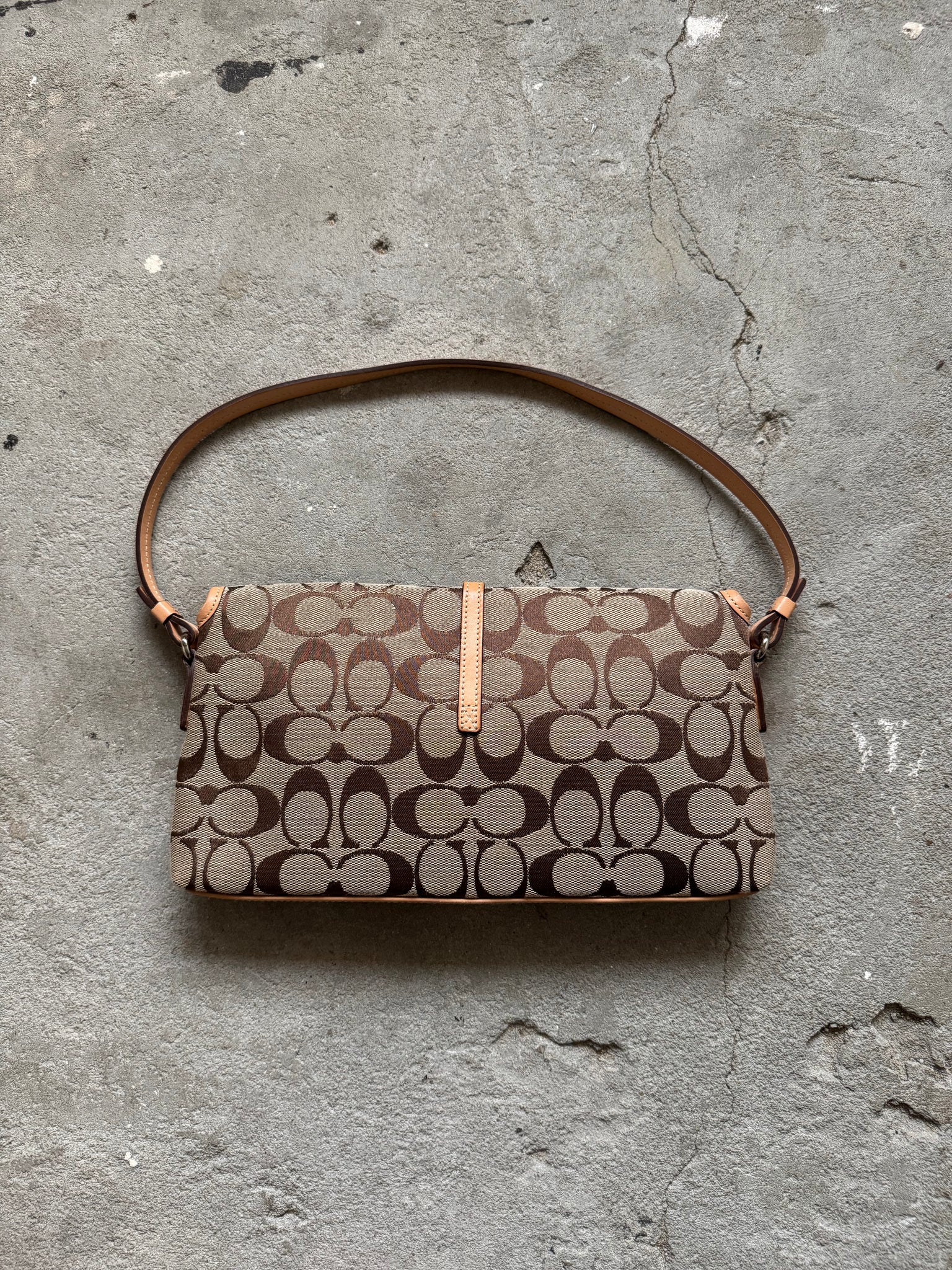Coach Signature Demi Clip Baguette Beige Shoulder Bag