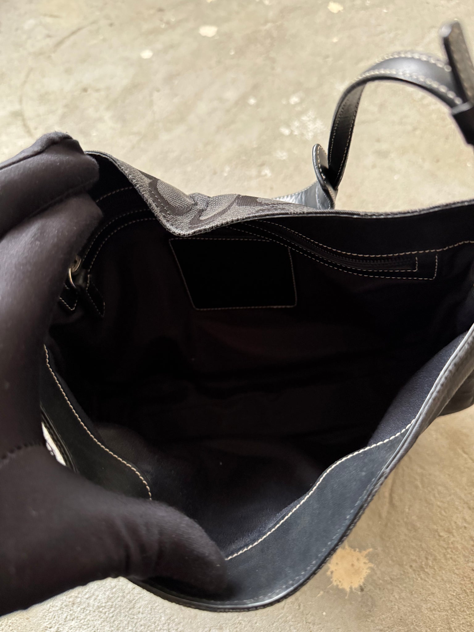 Coach Hobo Signature Clip Canvas Handbag 'Black'