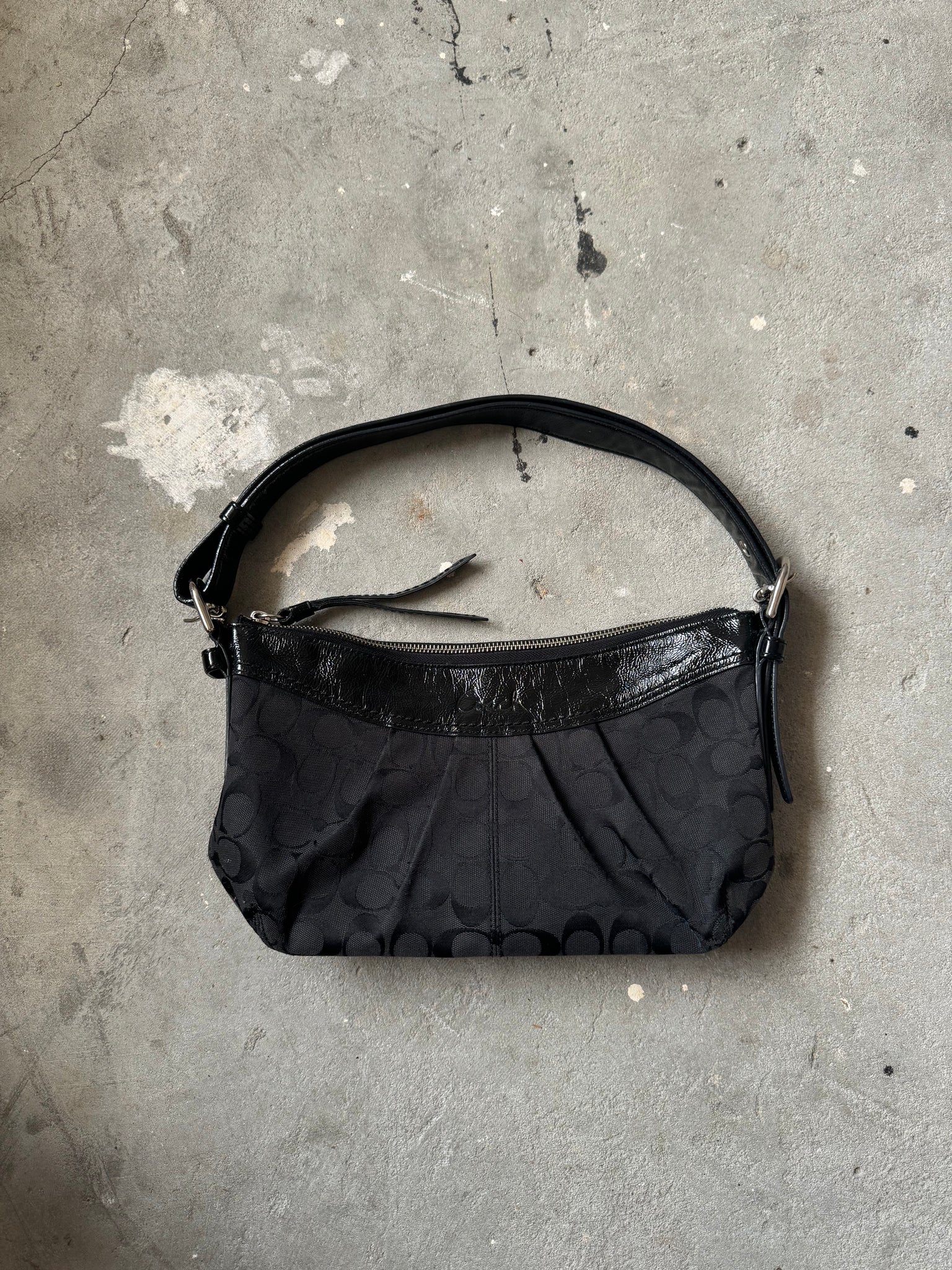 Coach Signature Hobo Shoulder Bag Black