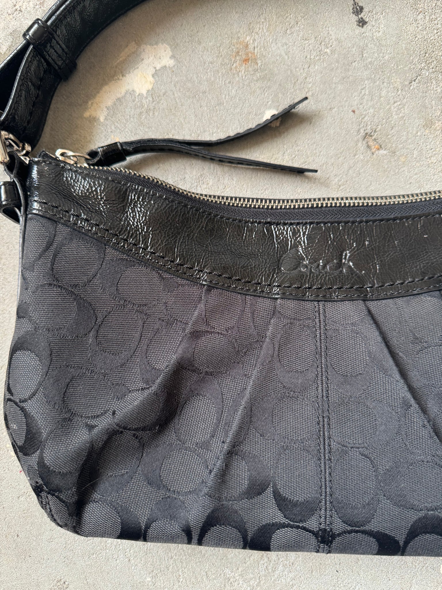 Coach Signature Hobo Shoulder Bag Black