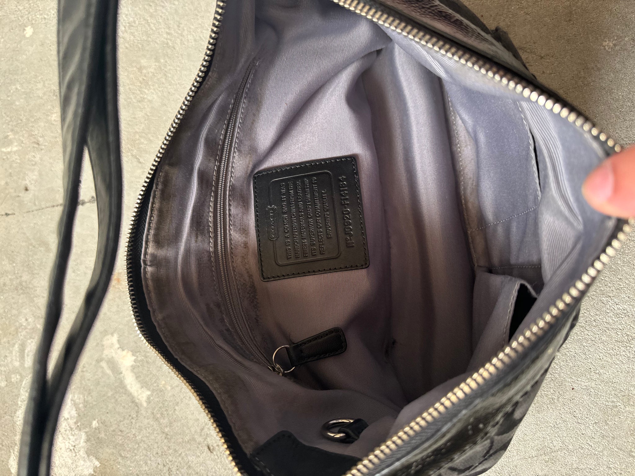 Coach Signature Hobo Shoulder Bag Black