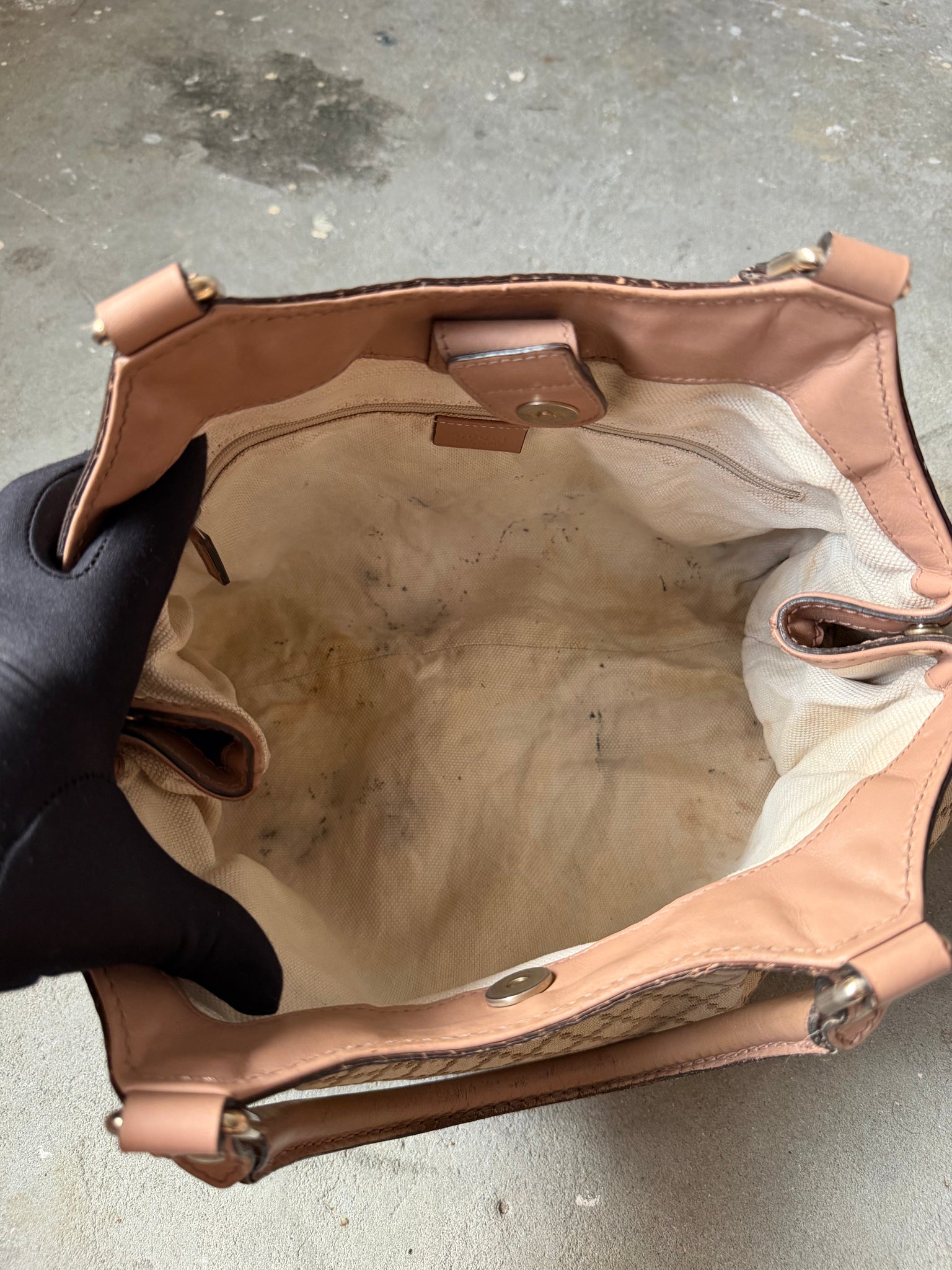 Gucci GG Diamante Sukey Shoulder Bag Beige/Salmon