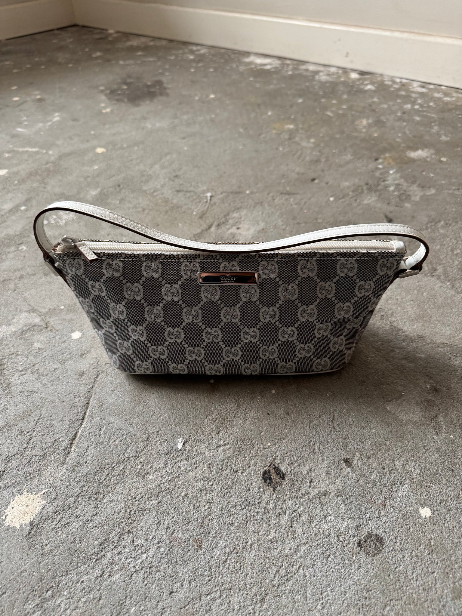 Gucci GG Monogram Pochette Boat Shoulder Bag Silver/White