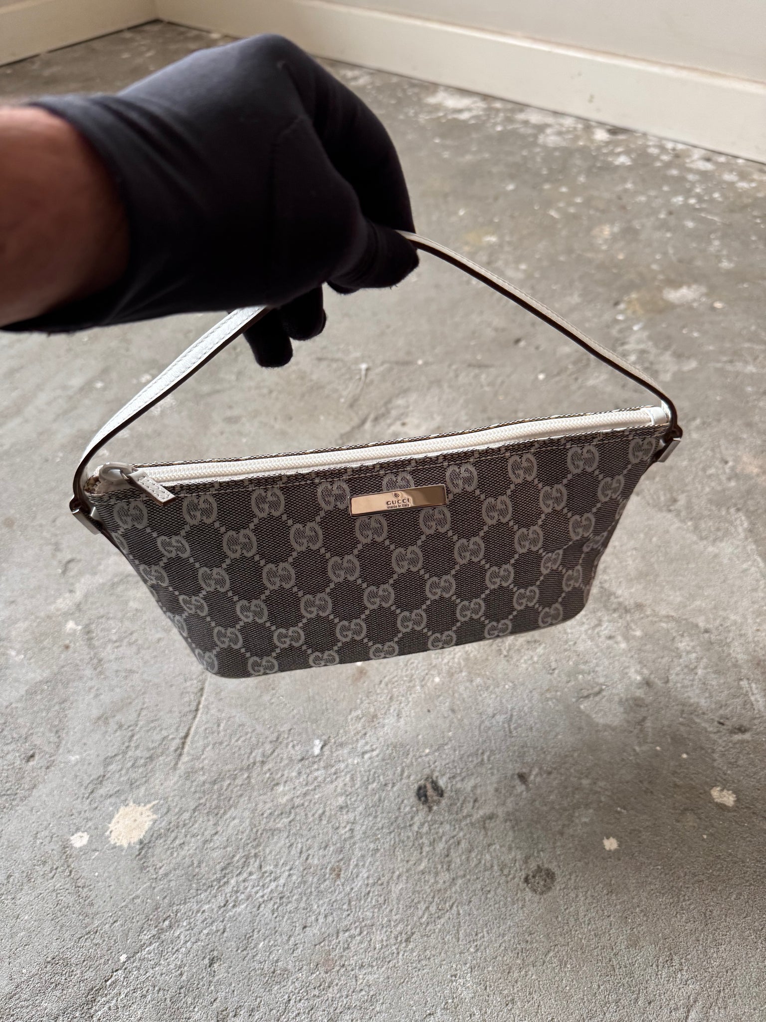 Gucci GG Monogram Pochette Boat Shoulder Bag Silver/White