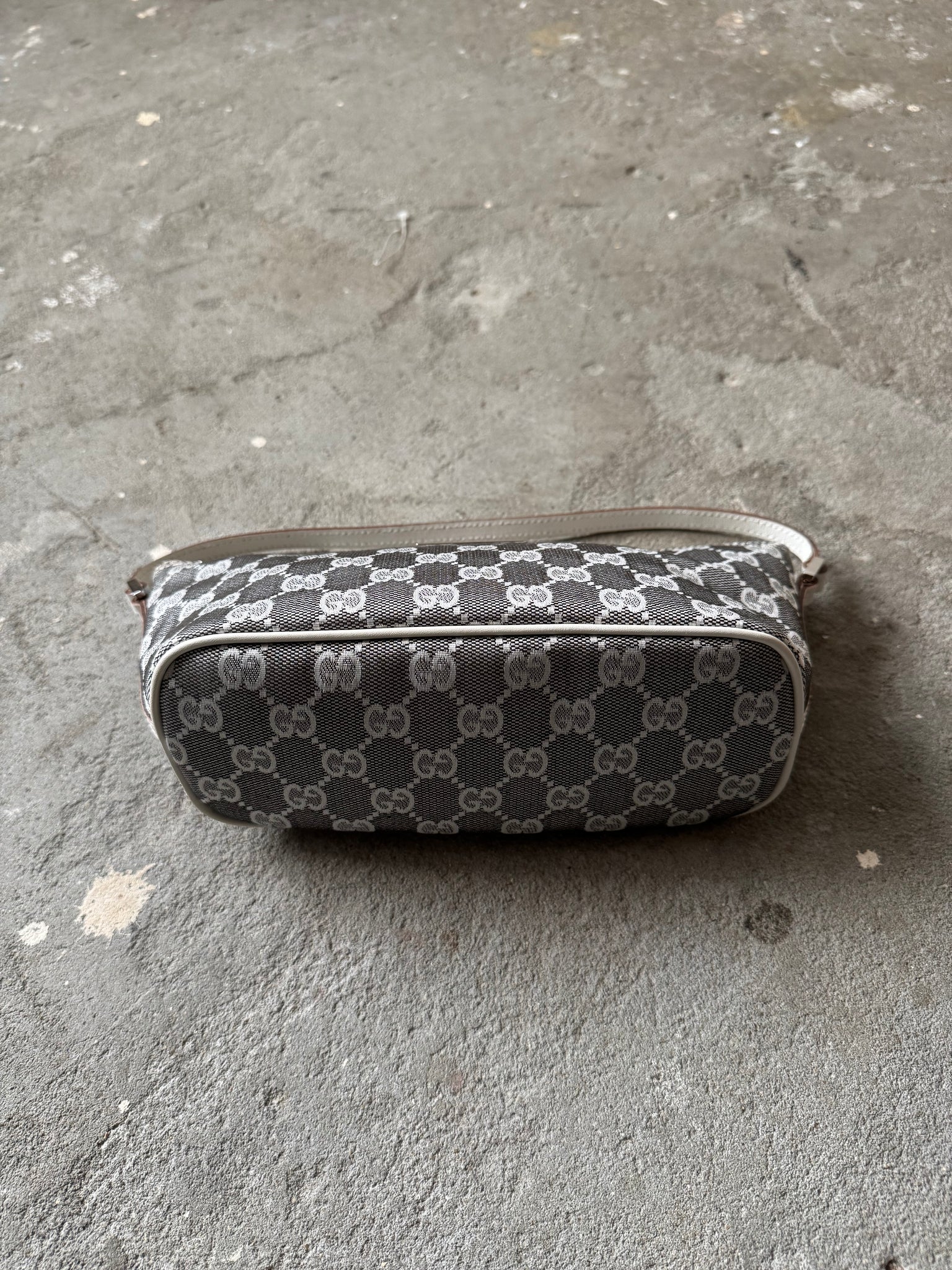 Gucci GG Monogram Pochette Boat Shoulder Bag Silver/White