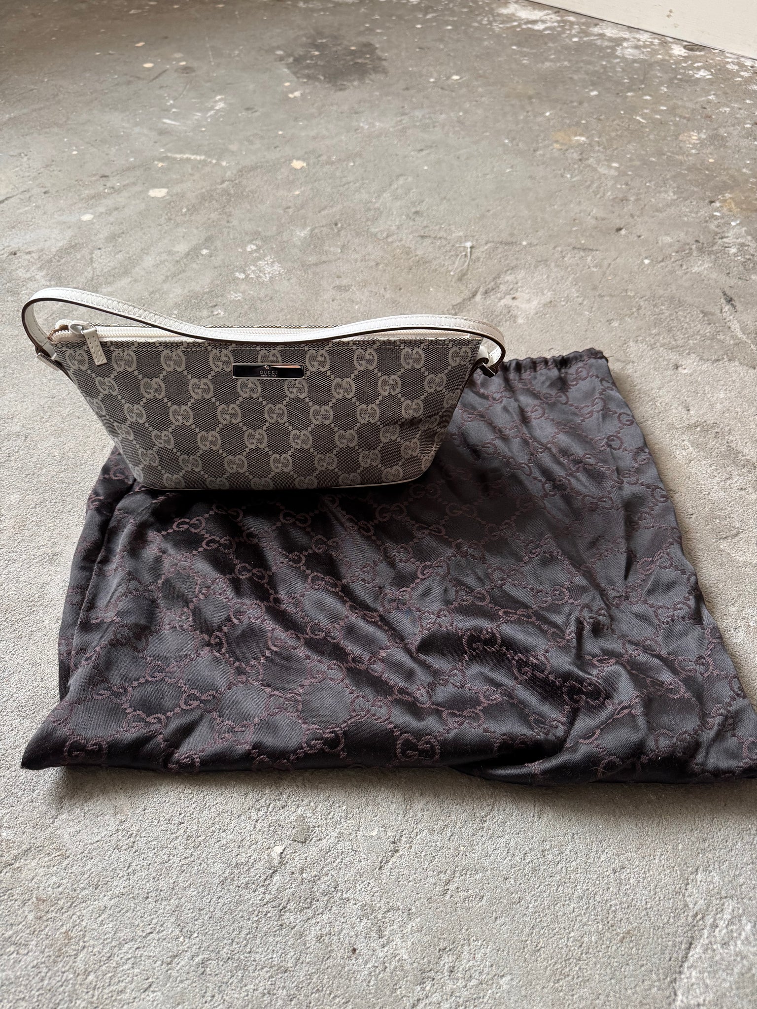Gucci GG Monogram Pochette Boat Shoulder Bag Silver/White
