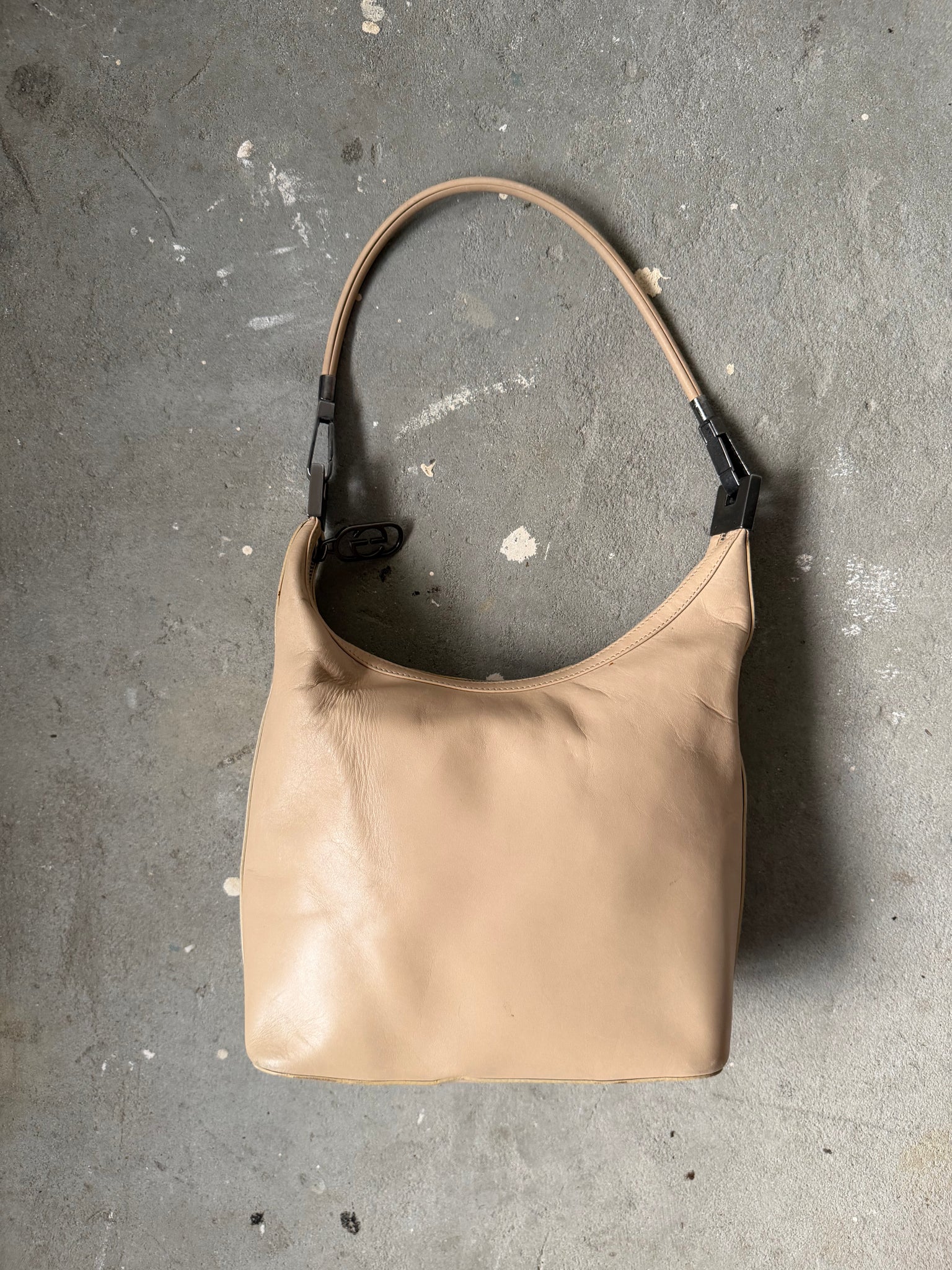 Gucci Leather Shoulder Bag Beige