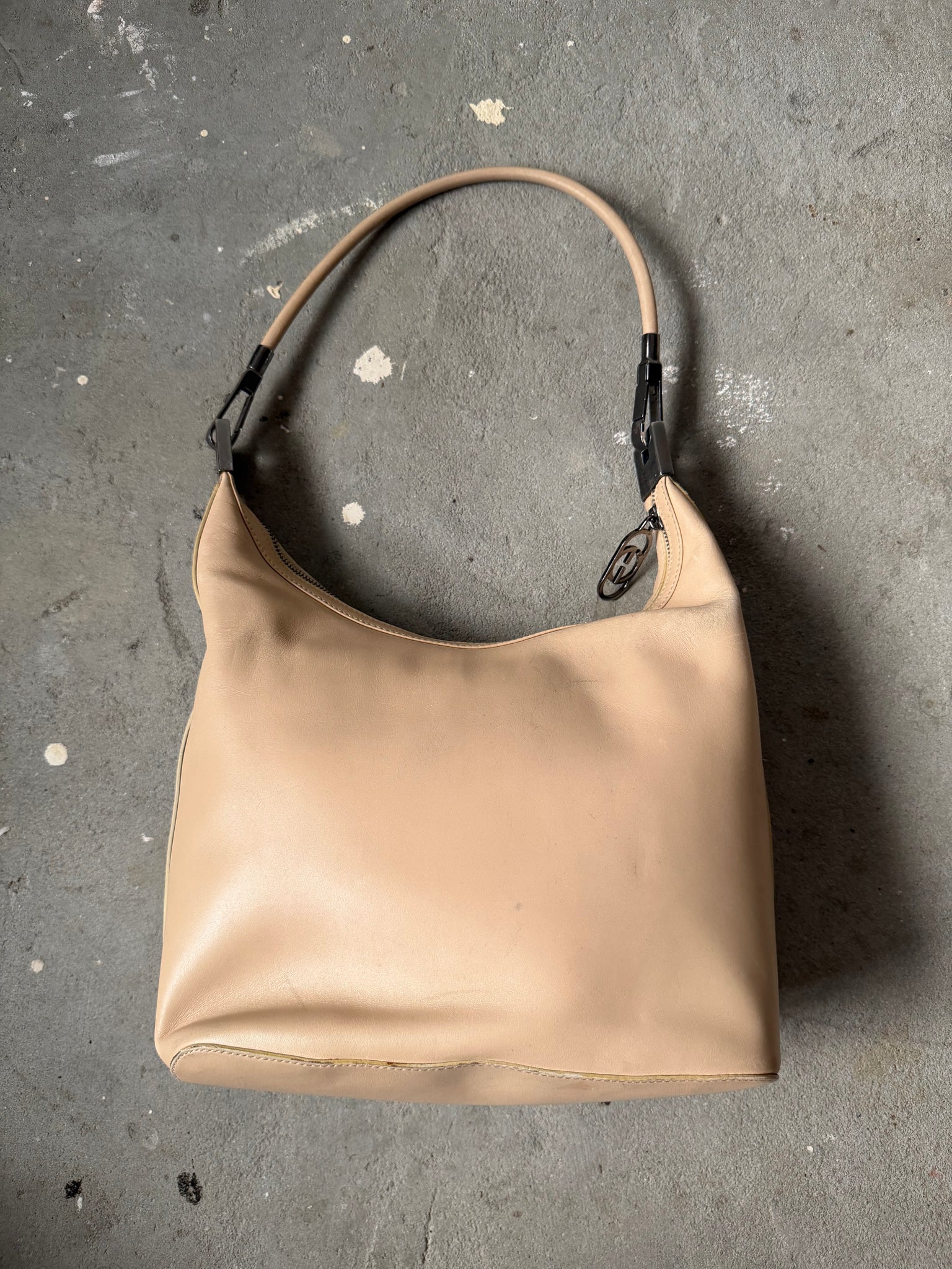Gucci Leather Shoulder Bag Beige